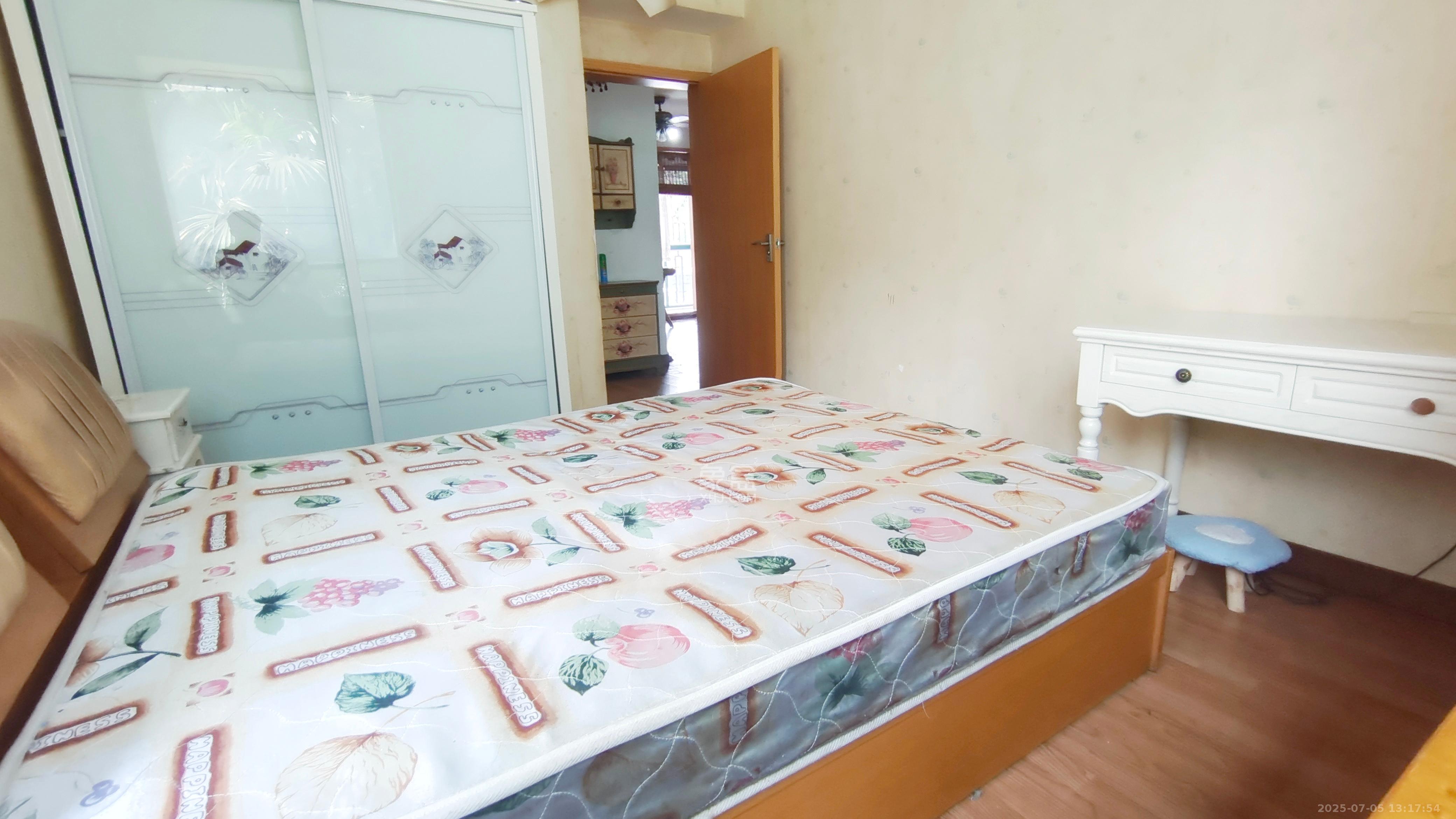 东方新城  3室2厅2卫   2600.00元/月室内图