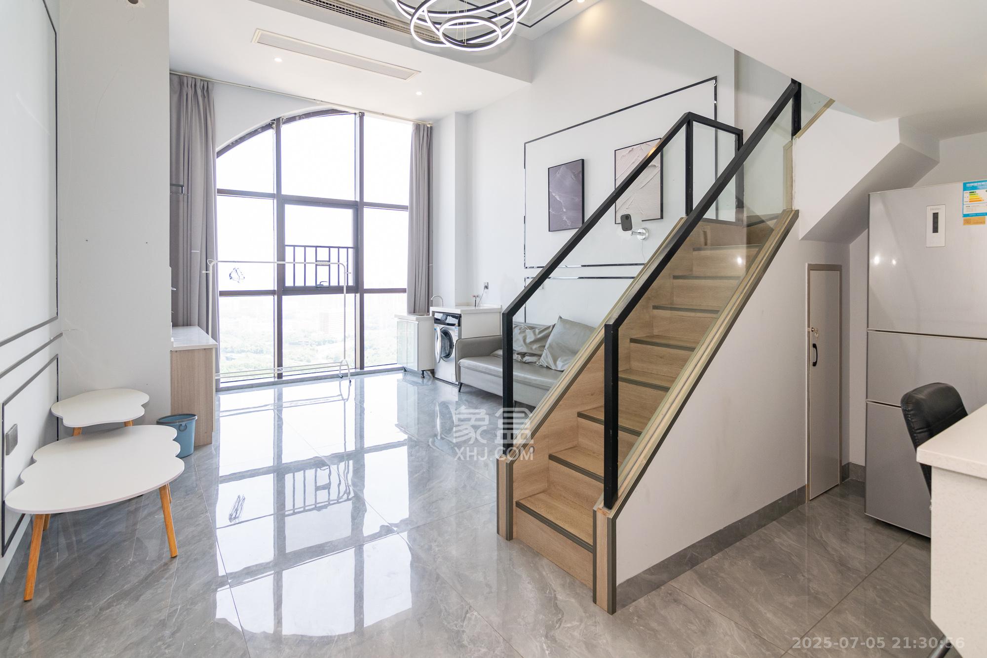 富兴悦府(富兴学府名邸)  1室1厅1卫    38.88万 富兴悦府(富兴学府名邸)  1室1厅1卫    38.88万客厅