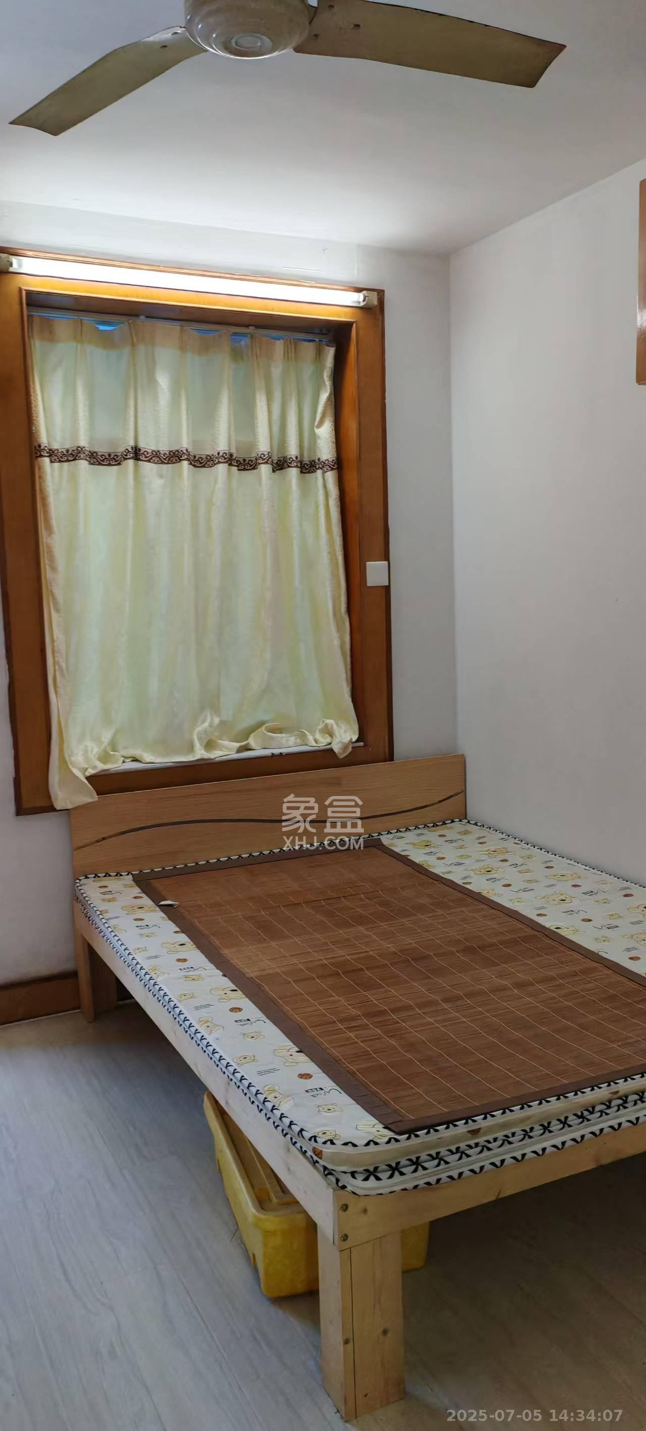 桂花二村  2室1厅1卫    1600.0元/月 桂花二村  2室1厅1卫    1600.0元/月室内图