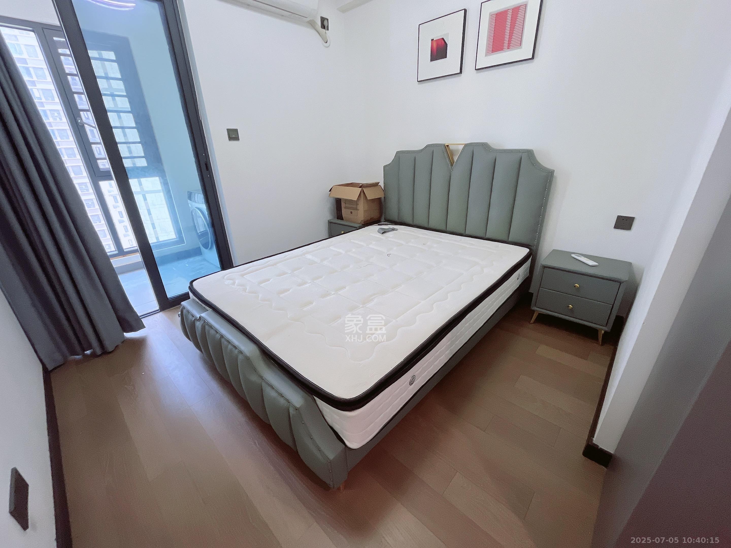 卓越中寰  4室2厅1卫   5500.00元/月室内图