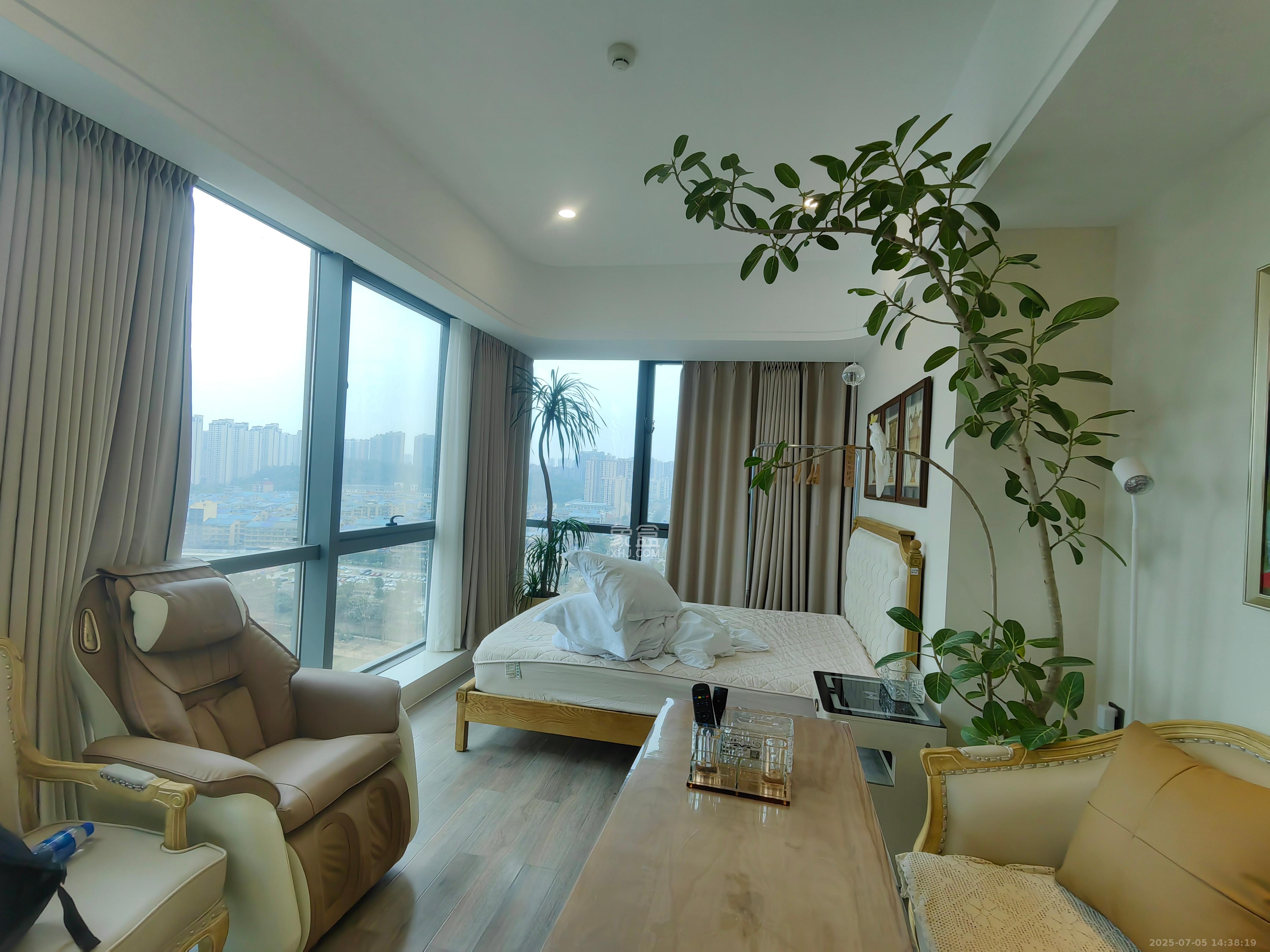 中建宝铂公馆   54.14㎡     2700.00元/月