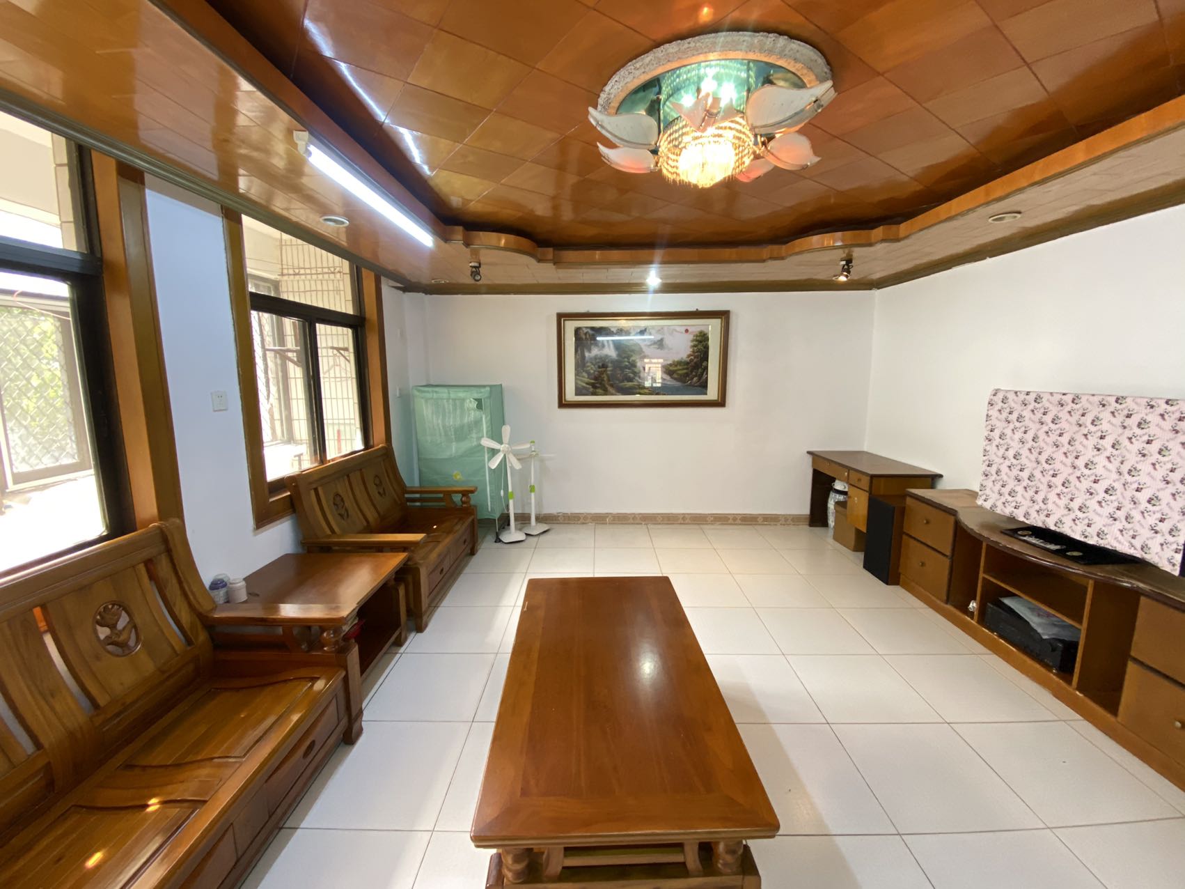 昌茂大厦 3室2厅2卫 3000.0元/月 昌茂大厦 3室2厅2卫 3000.0元/月室内图