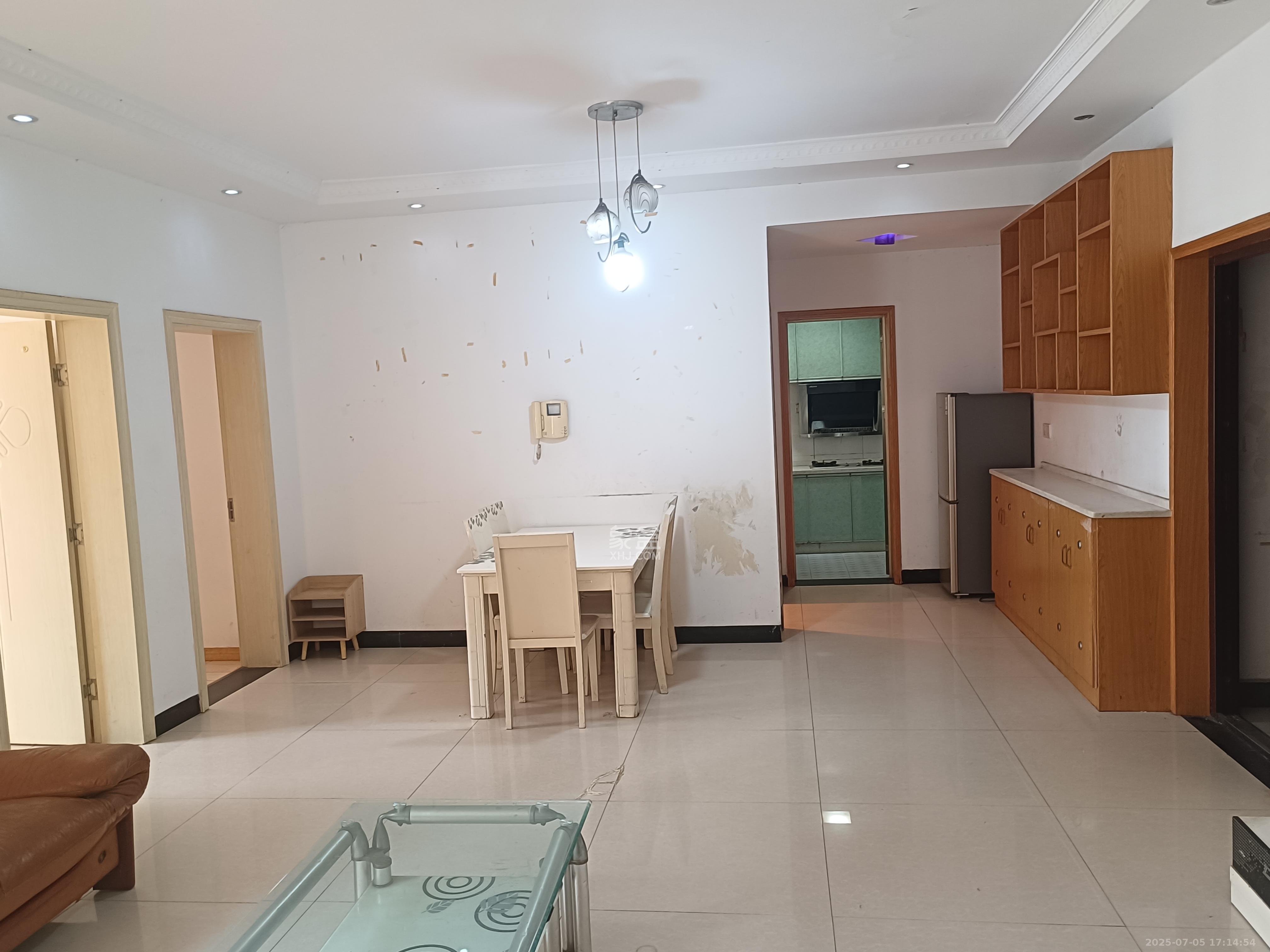 楚天世纪城东苑 2室2厅1卫 1400.0元/月 楚天世纪城东苑 2室2厅1卫 1400.0元/月室内图