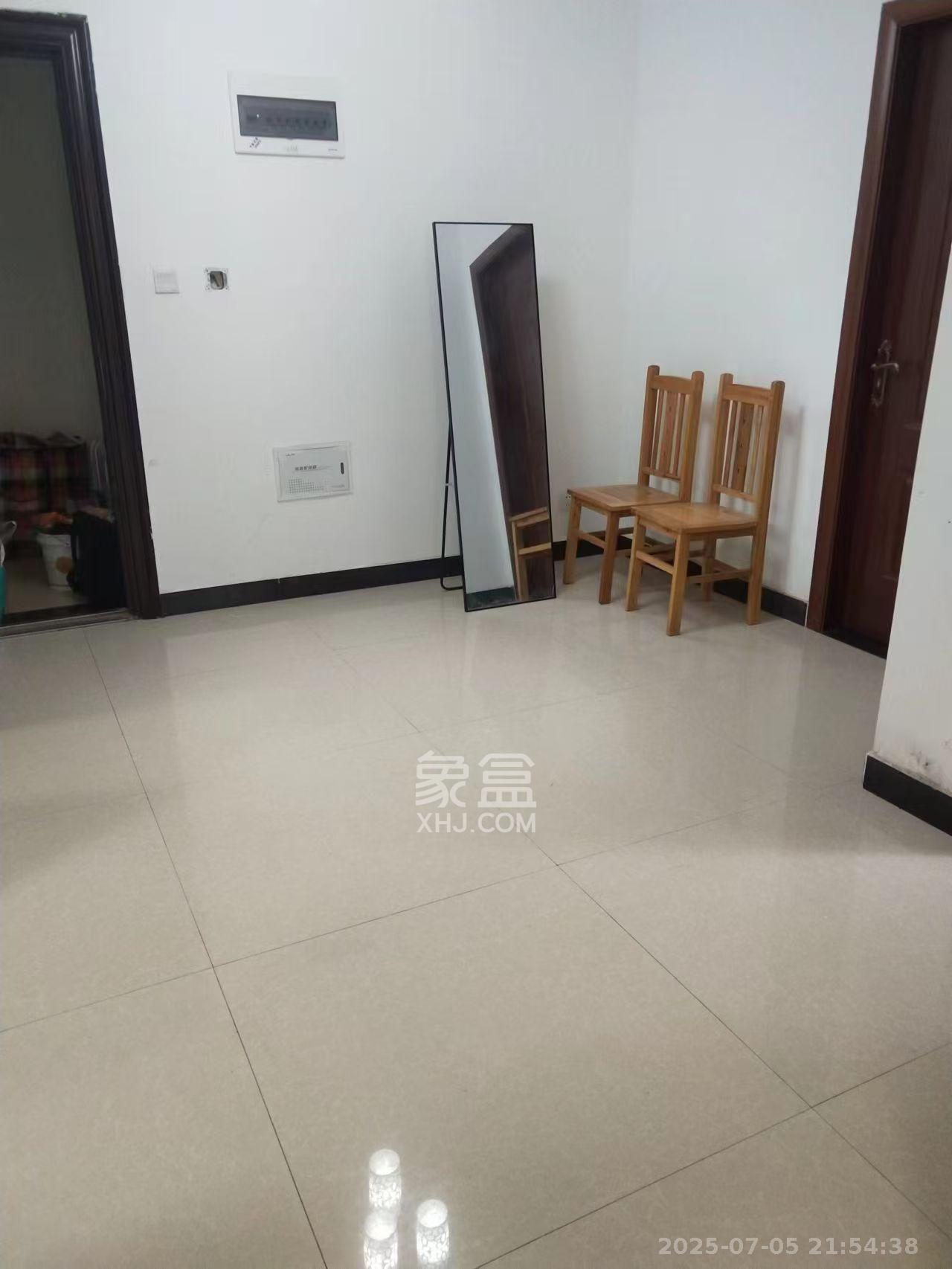 梅溪鑫苑名家 3室2厅1卫 2000.0元/月 梅溪鑫苑名家 3室2厅1卫 2000.0元/月室内图