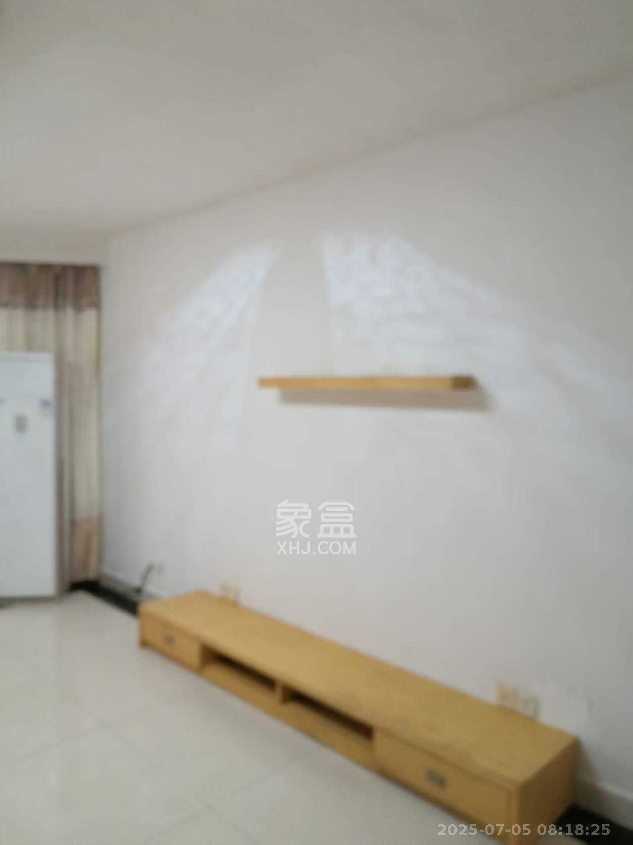 涉外花园 3室2厅1卫 2000.0元/月 涉外花园 3室2厅1卫 2000.0元/月室内图