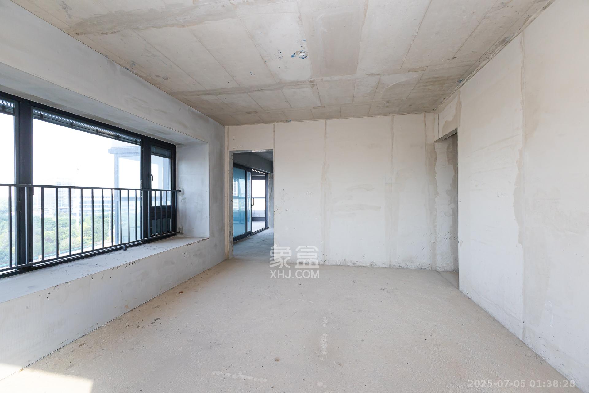 越秀湘江星汇城一期 4室2厅3卫 260.0万 越秀湘江星汇城一期 4室2厅3卫 260.0万卧室