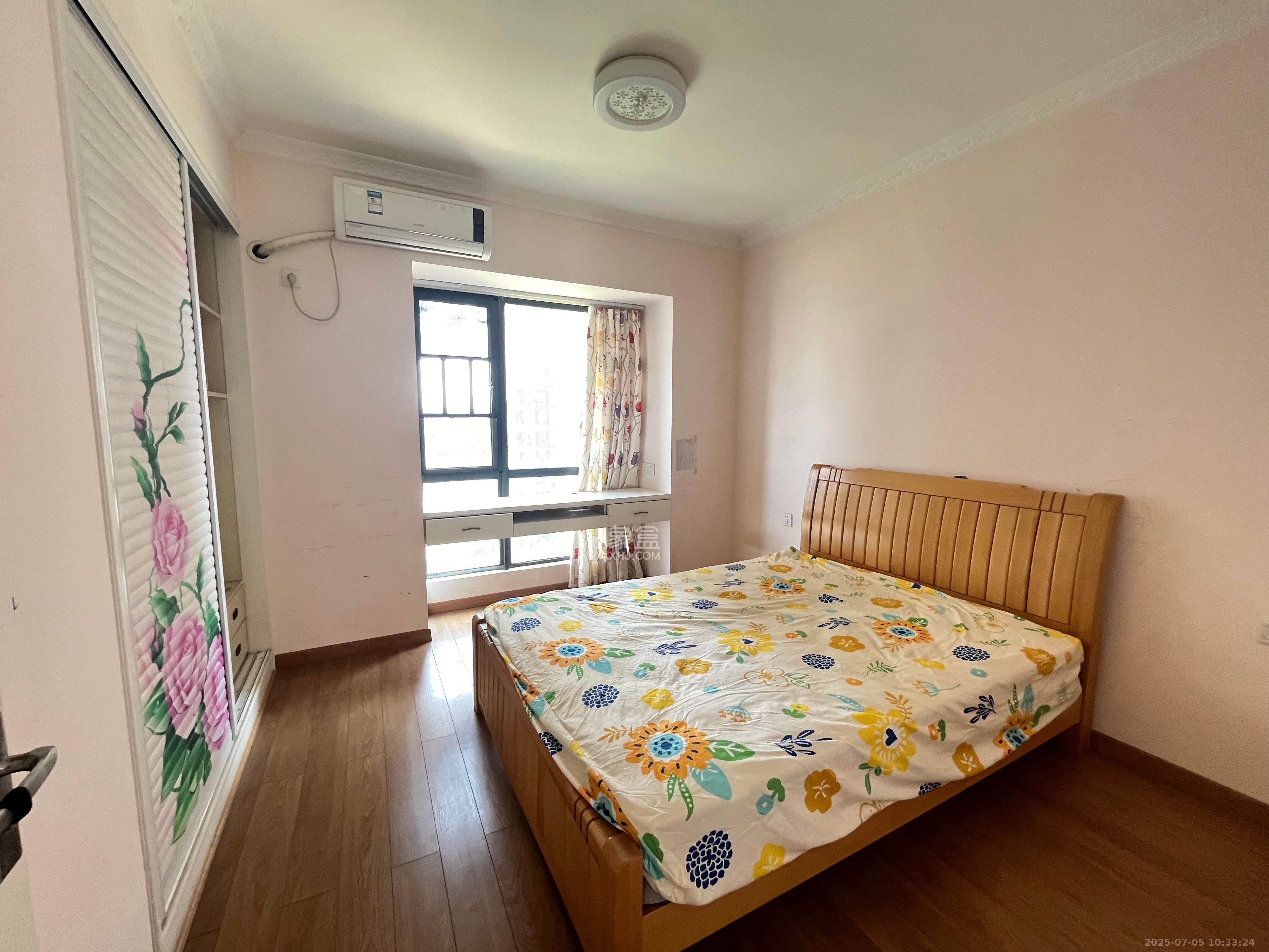 兰亭湾畔 3室2厅1卫 2500.0元/月 兰亭湾畔 3室2厅1卫 2500.0元/月室内图