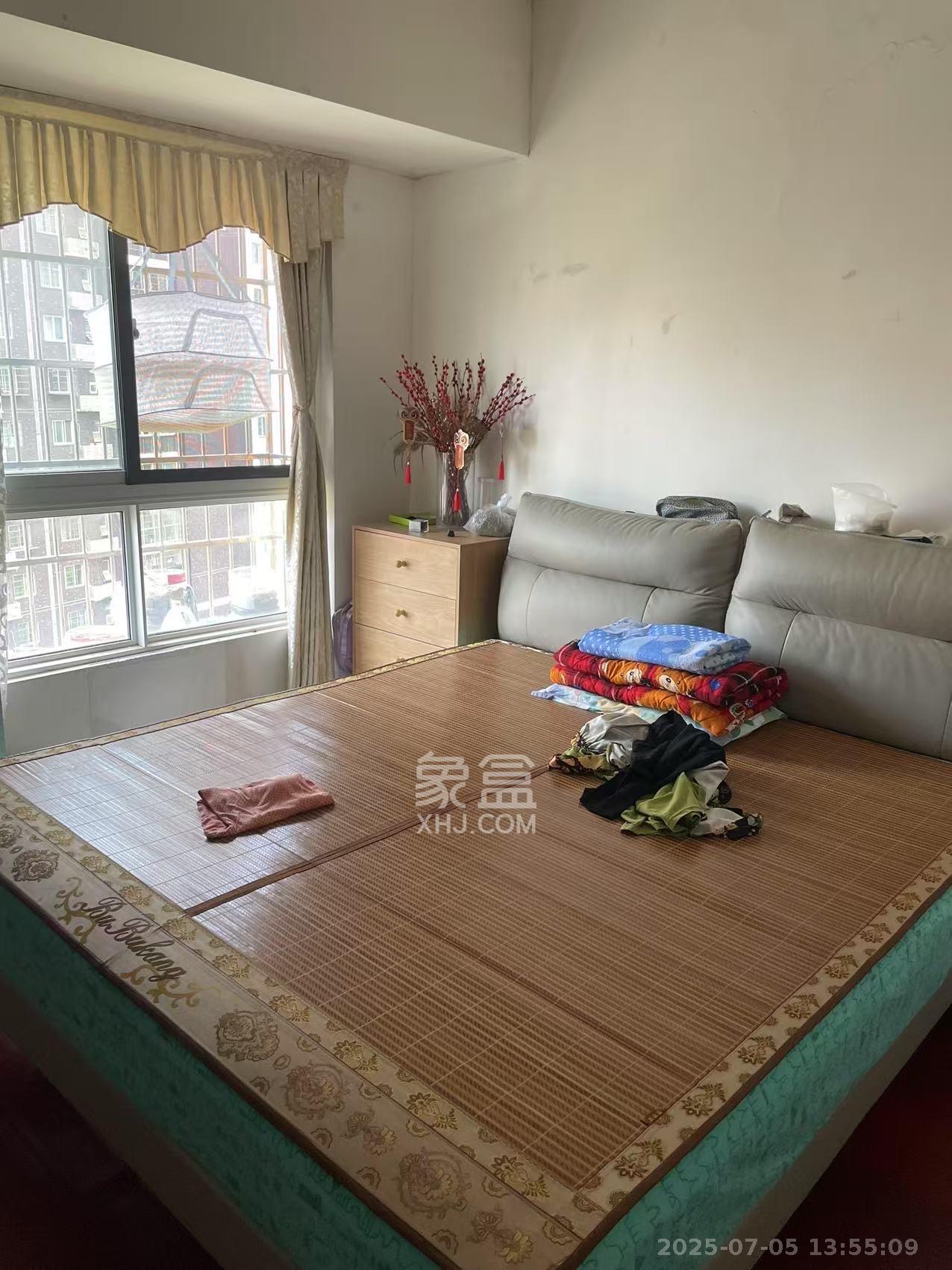 湘府十城（汇财御景湾新寓,汇财国际）  2室2厅1卫   2000.00元/月室内图