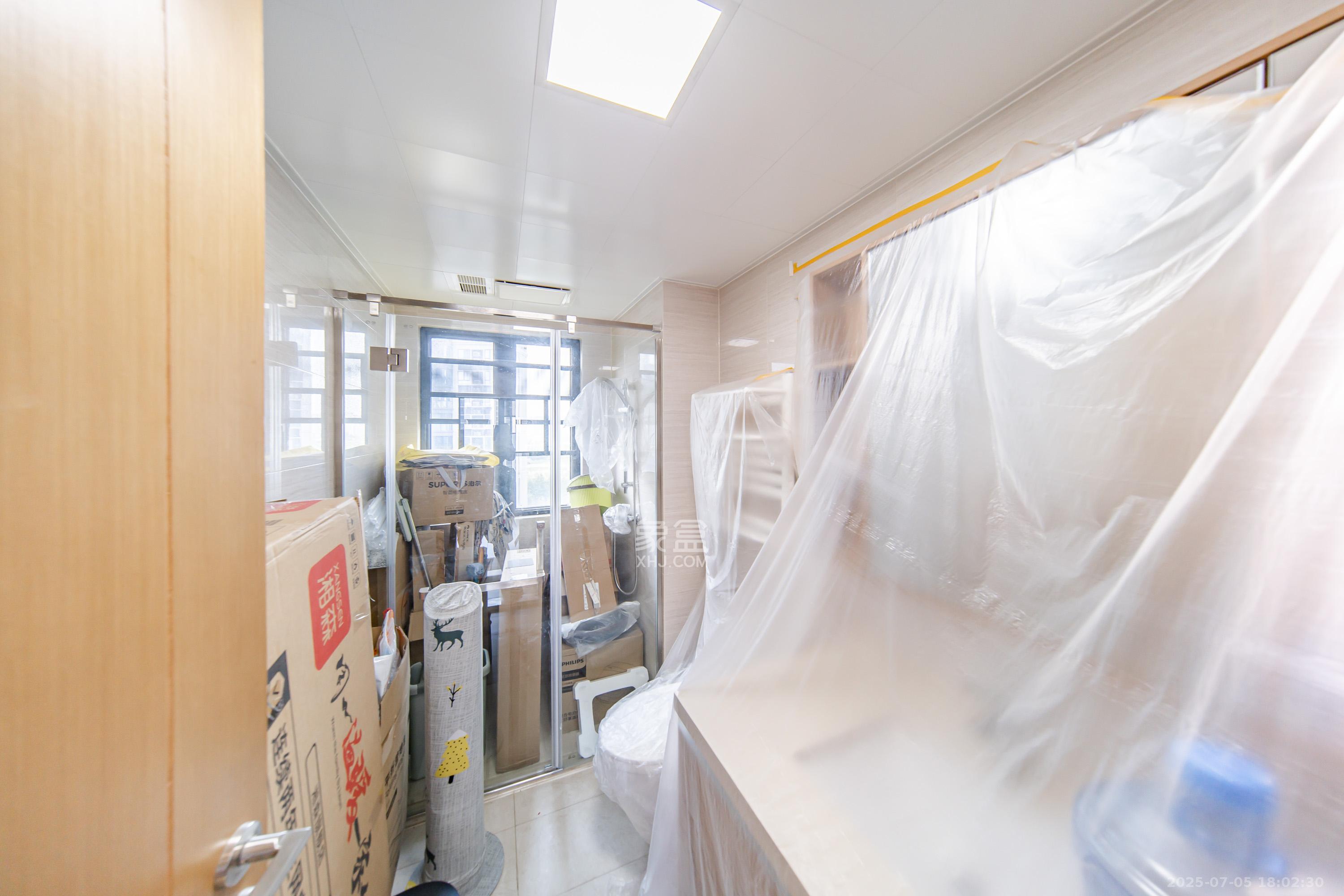 深业鹭栖府 4室2厅2卫 198.0万 深业鹭栖府 4室2厅2卫 198.0万卫生间