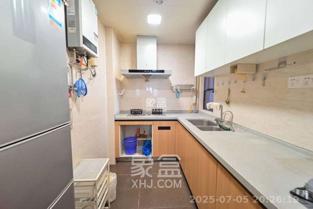万科魅力之城非凡里  3室2厅1卫    2800.0元/月室内图