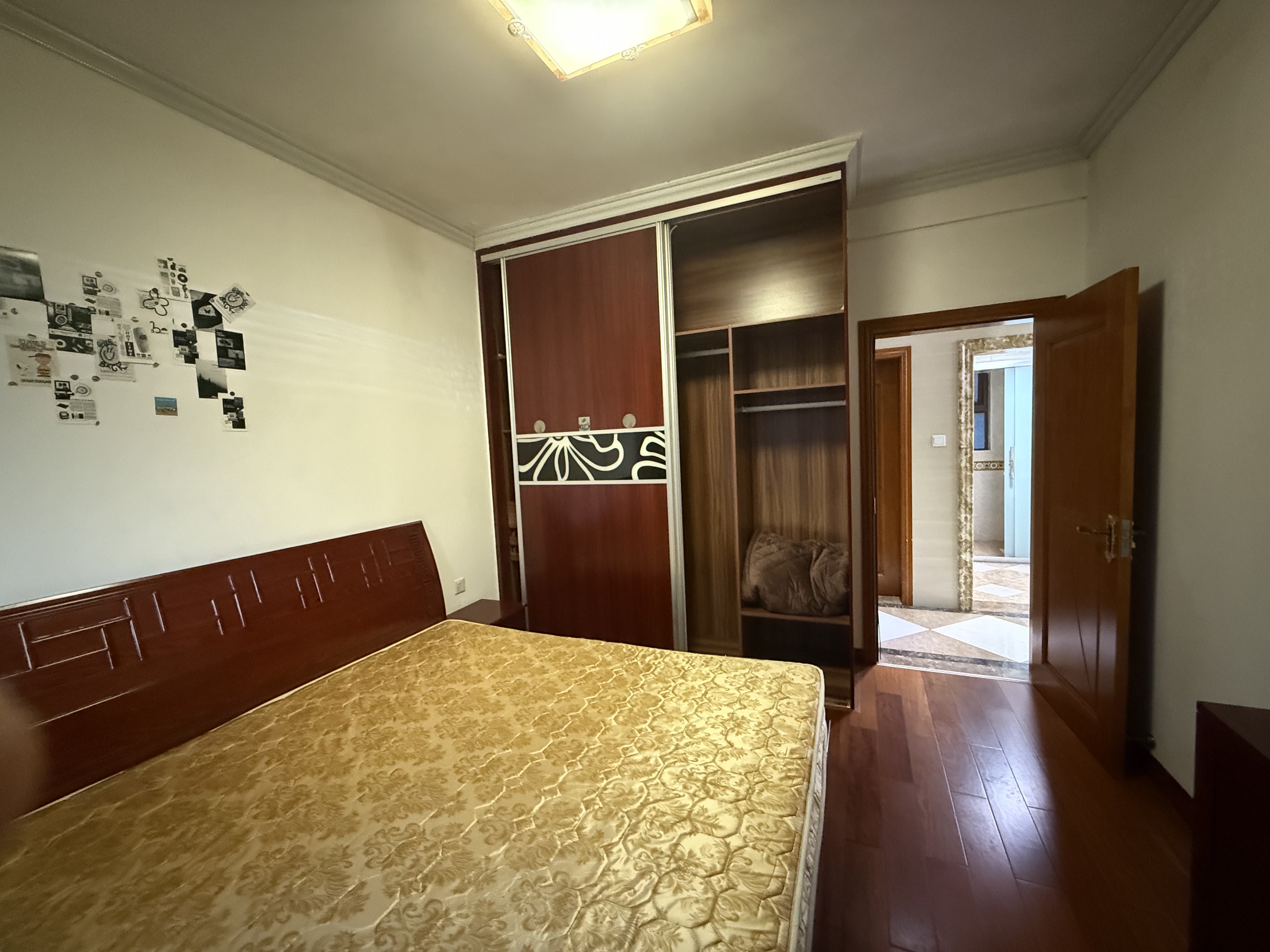 大同芙蓉 4室2厅2卫 2500.0元/月 大同芙蓉 4室2厅2卫 2500.0元/月室内图