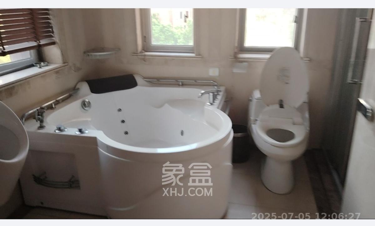 奥林匹克花园  4室2厅2卫   5600.00元/月室内图