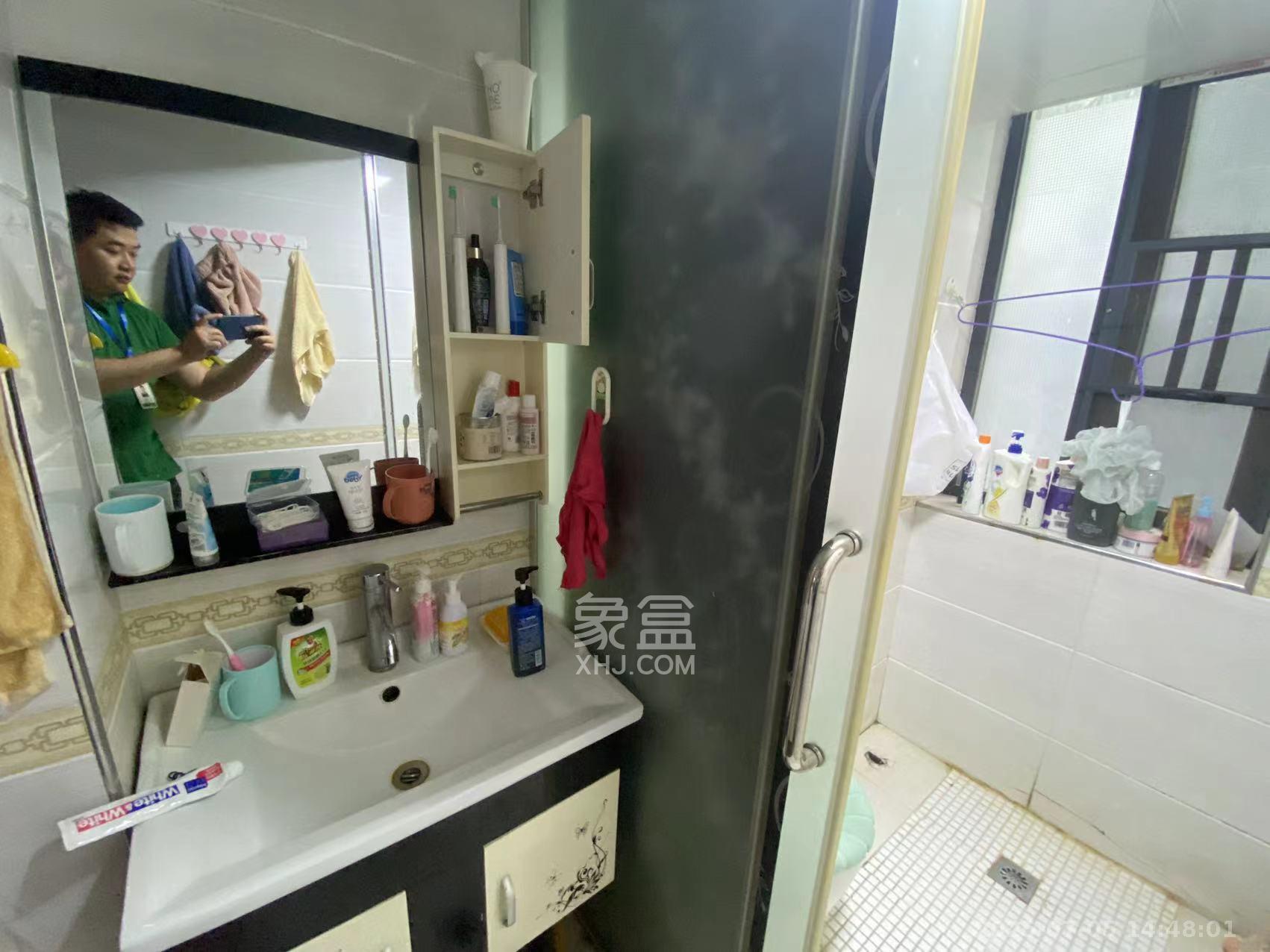 长房东郡 2室1厅1卫 2100.0元/月 长房东郡 2室1厅1卫 2100.0元/月室内图