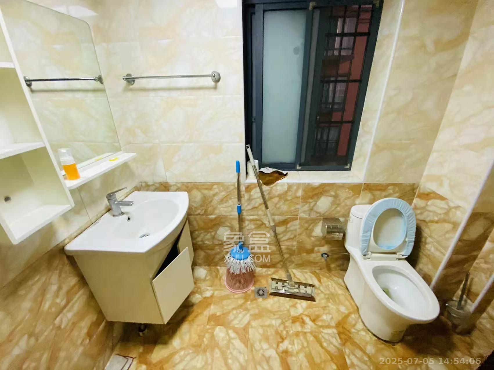 乾城(兴旺乾城)  3室2厅1卫    2500.0元/月 乾城(兴旺乾城)  3室2厅1卫    2500.0元/月室内图