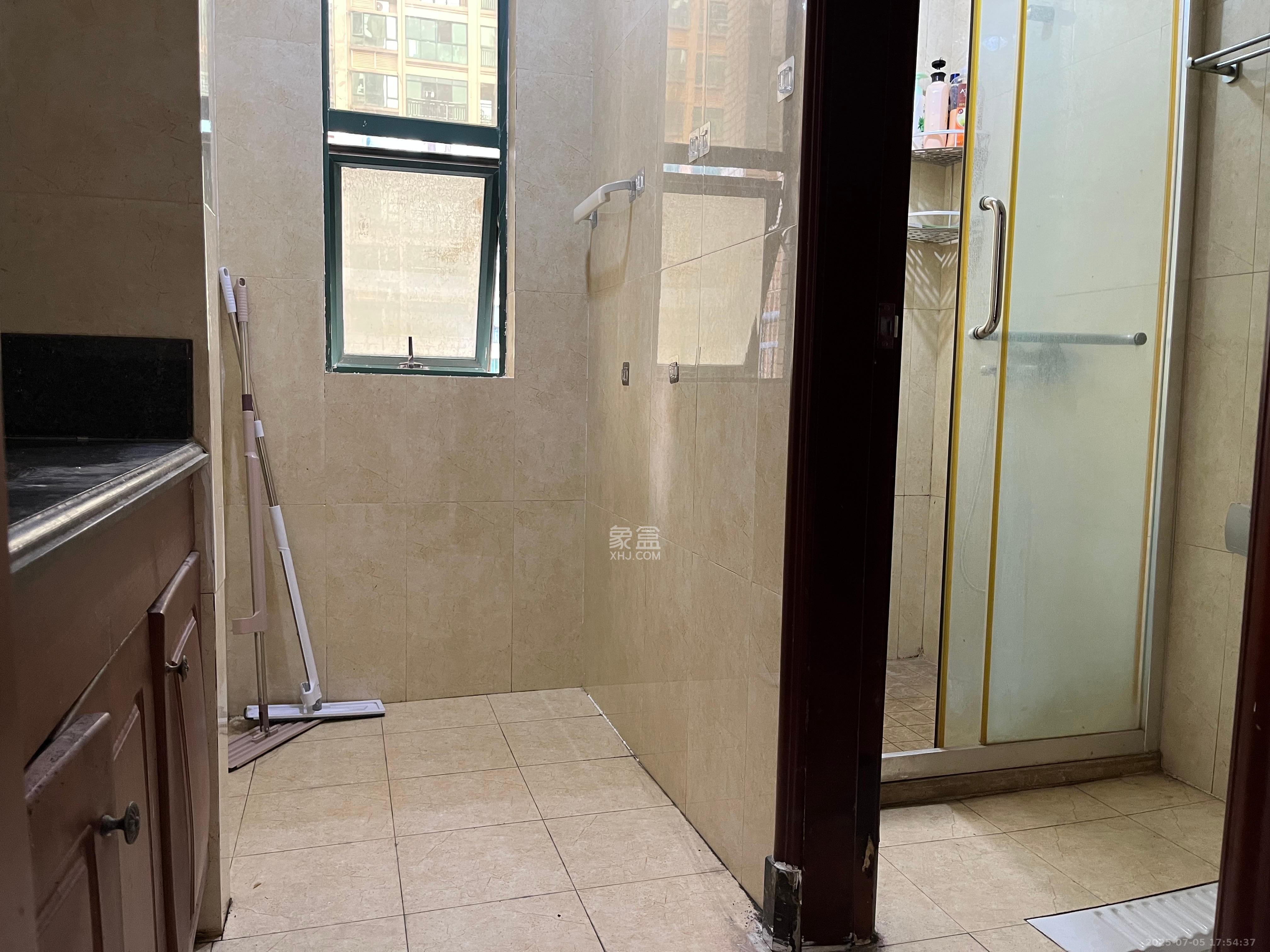 富基世纪公园  3室2厅1卫    1700.0元/月室内图