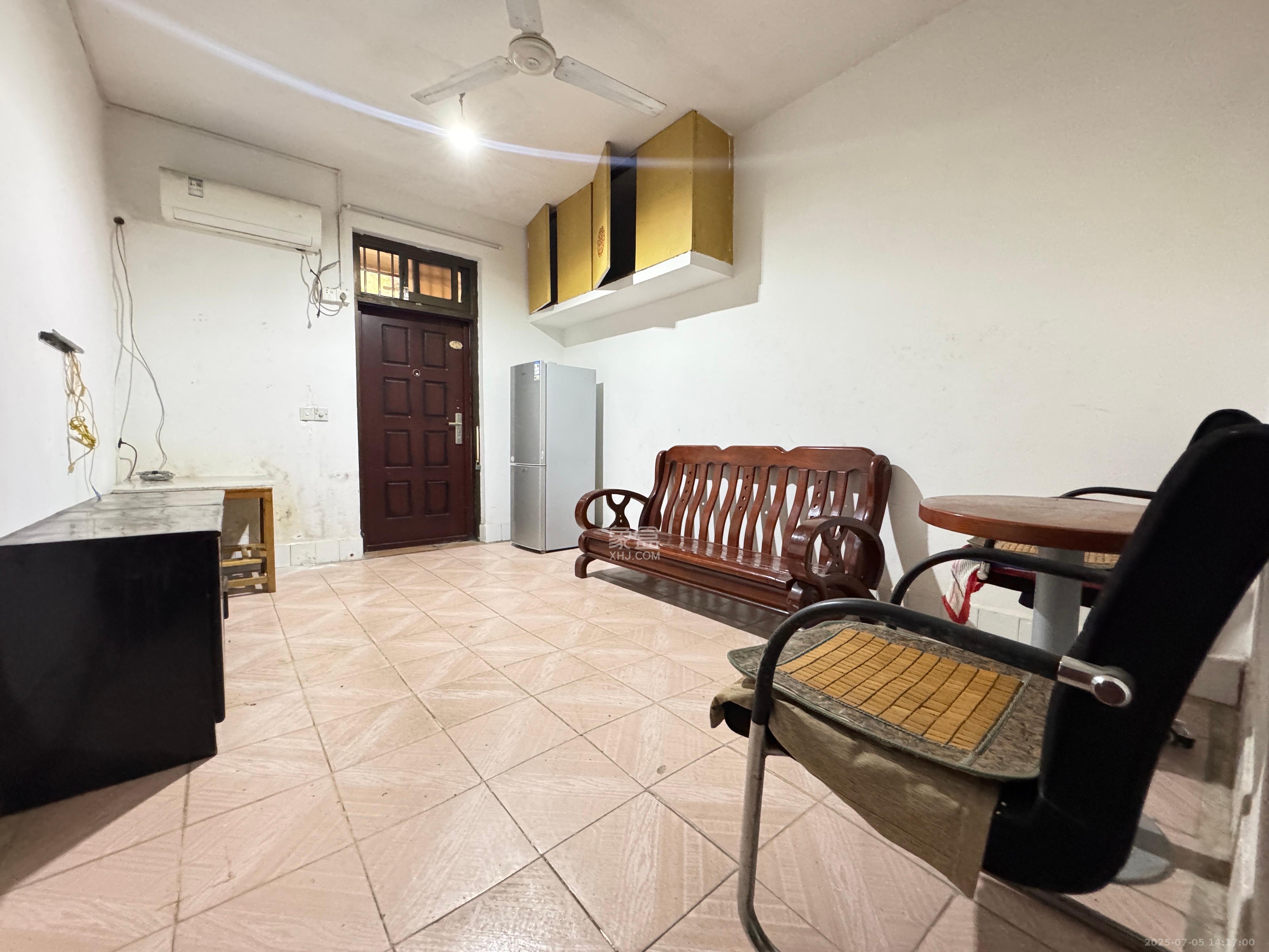 工农新村(工农桥社区) 2室1厅1卫 1700.0元/月 工农新村(工农桥社区) 2室1厅1卫 1700.0元/月室内图