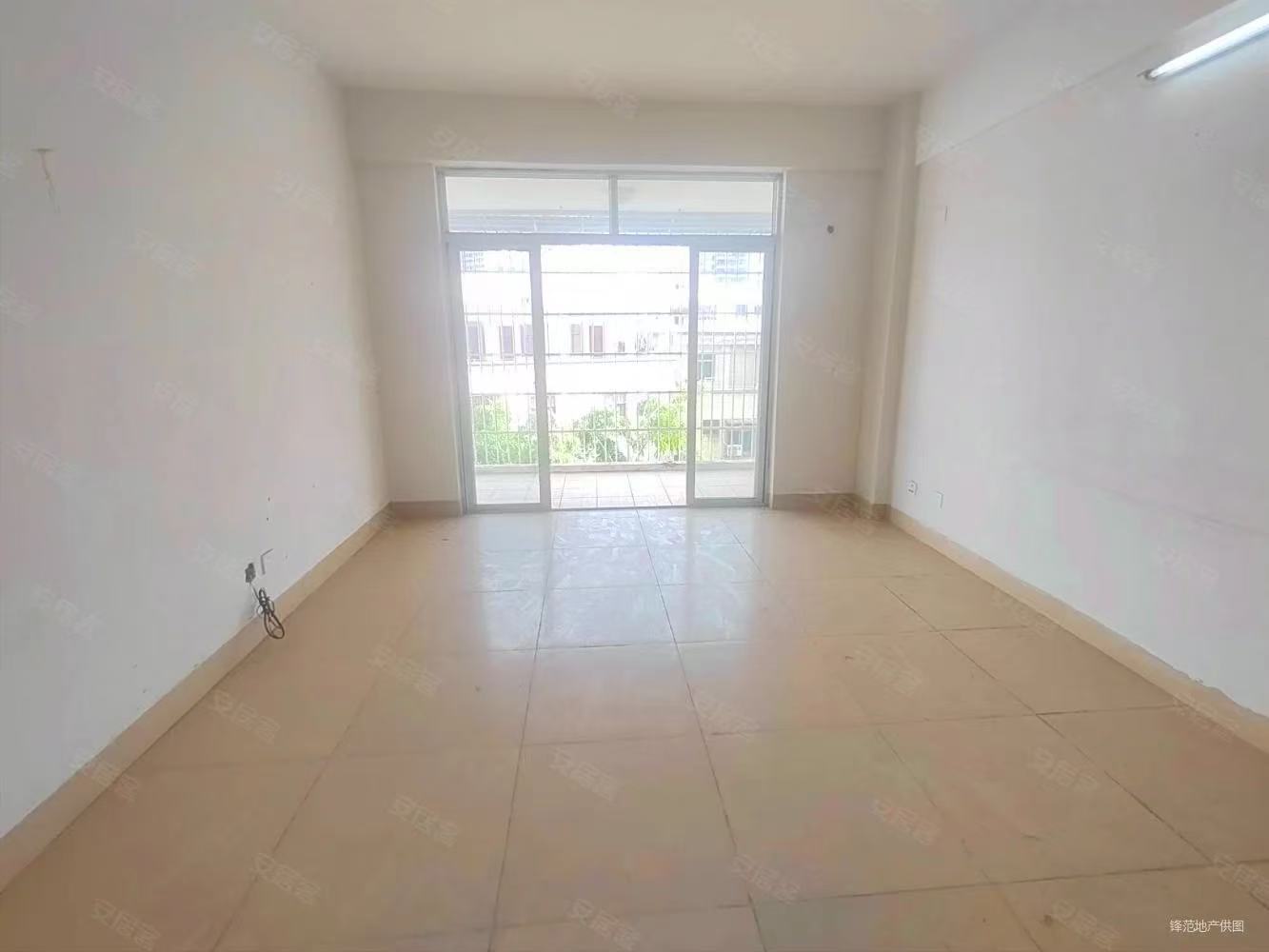 晋江安置小区(群贤路8号) 2室2厅1卫 1300.0元/月 晋江安置小区(群贤路8号) 2室2厅1卫 1300.0元/月室内图