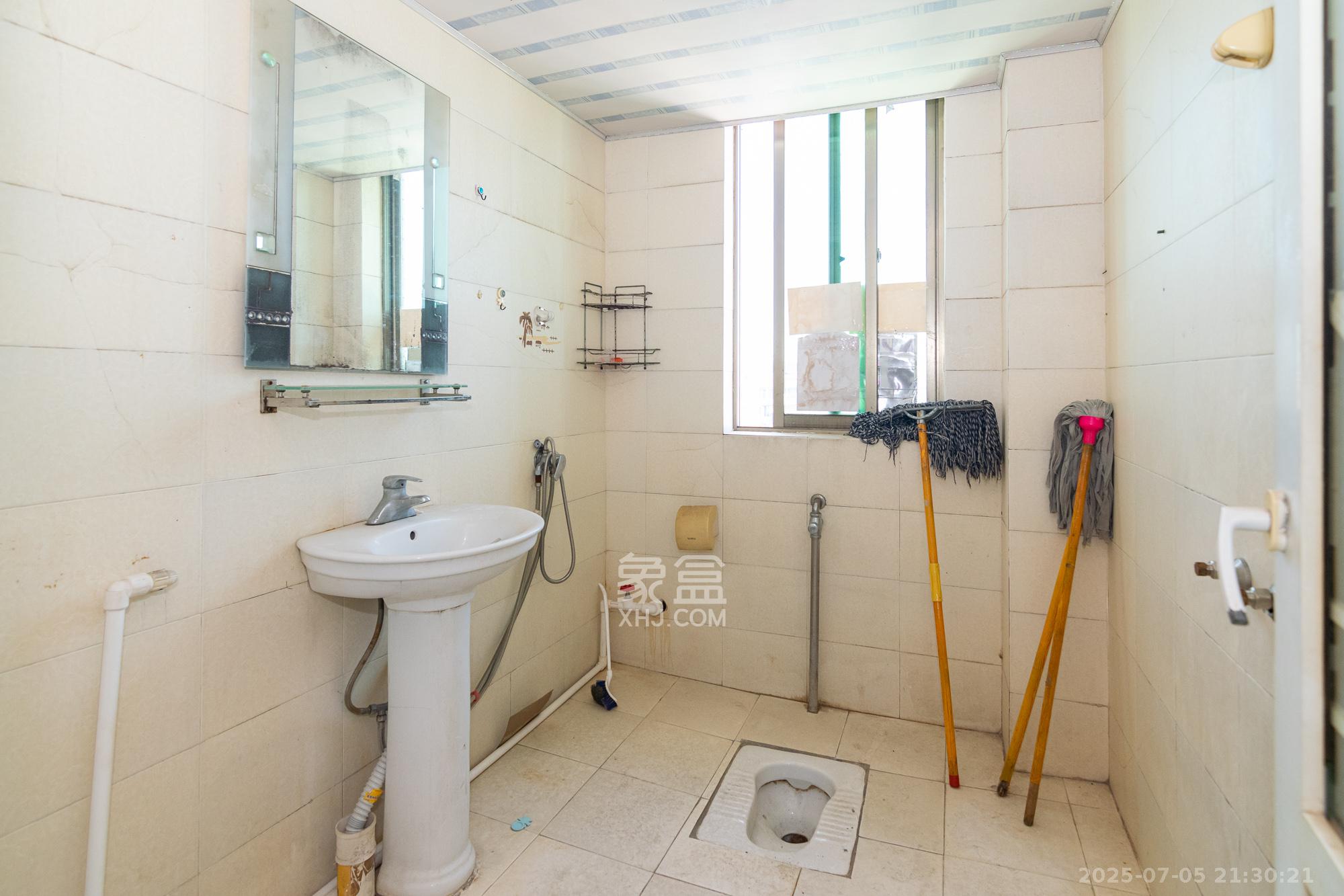 黄金乡金沙村废旧大市场  3室2厅1卫    42.8万 黄金乡金沙村废旧大市场  3室2厅1卫    42.8万卫生间