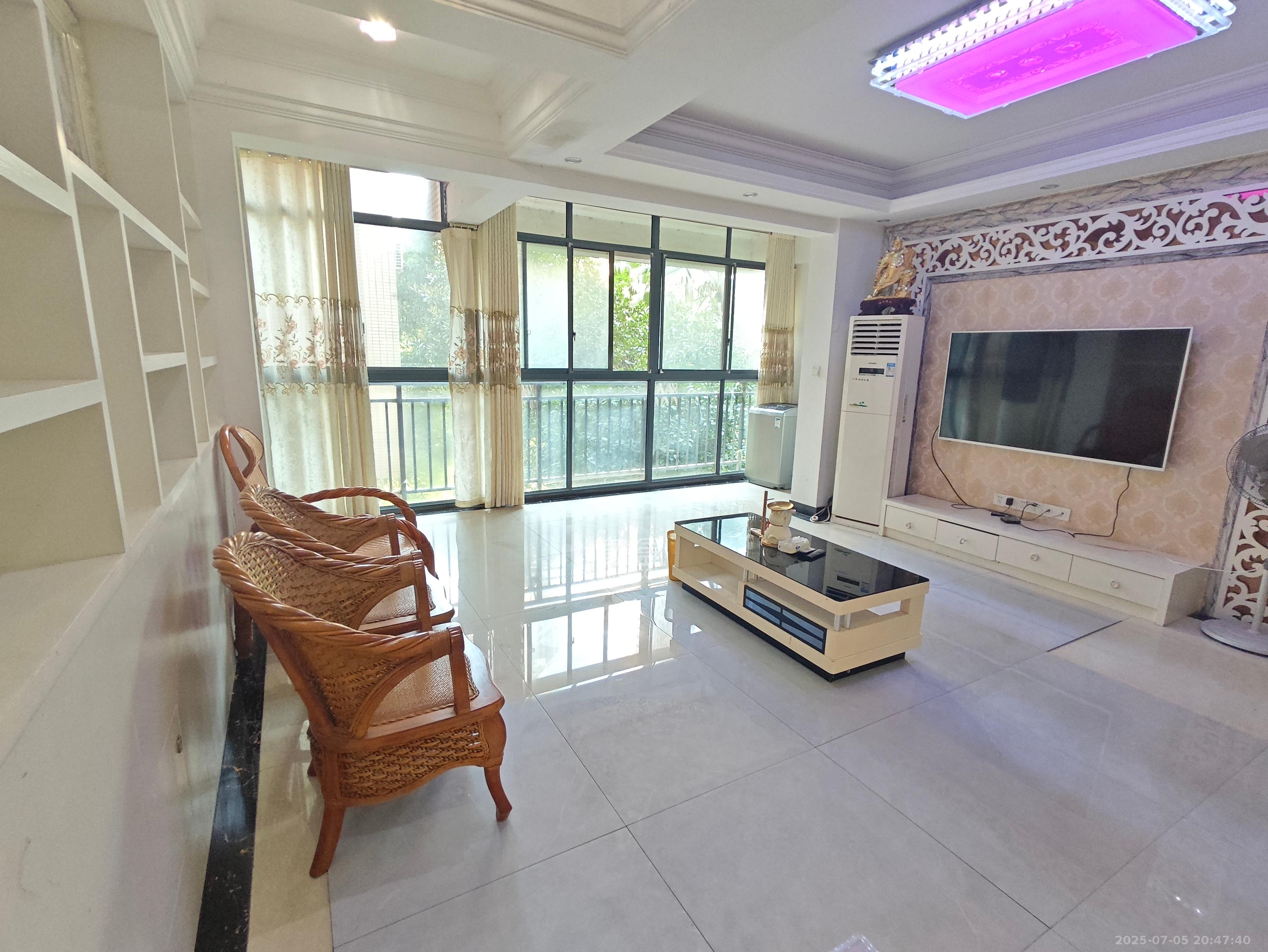 浩龙音乐界 3室1厅1卫 2000.0元/月 浩龙音乐界 3室1厅1卫 2000.0元/月室内图