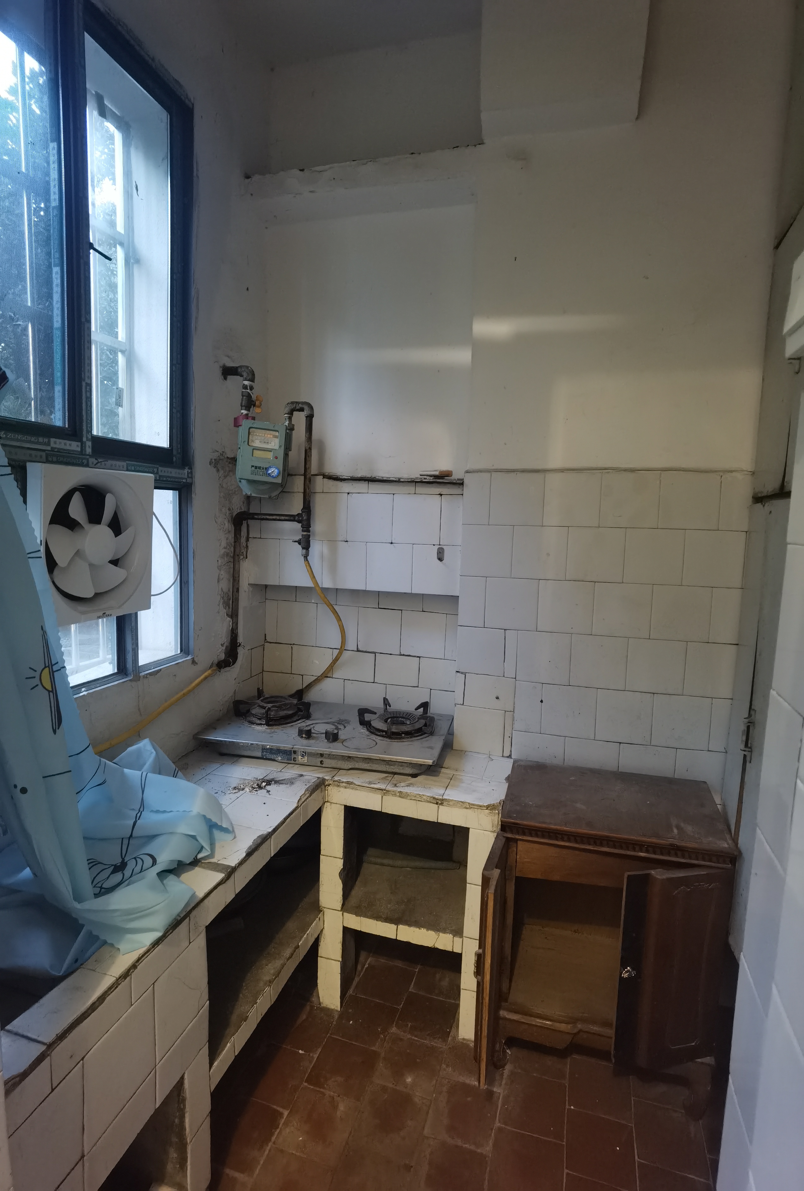 娄底人文师范学院家属楼 3室1厅1卫 1000.0元/月 娄底人文师范学院家属楼 3室1厅1卫 1000.0元/月户型图