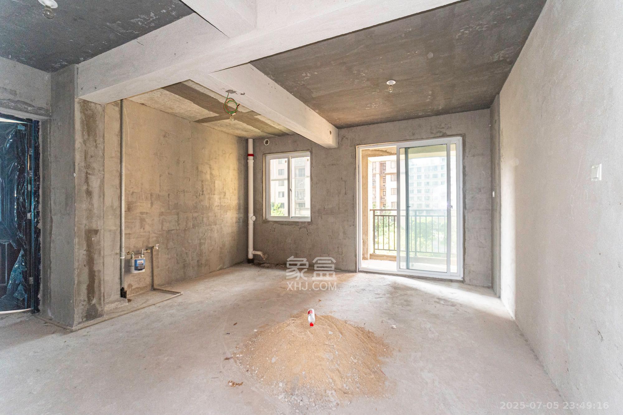 中安善化国际 3室2厅2卫 47.0万 中安善化国际 3室2厅2卫 47.0万客厅