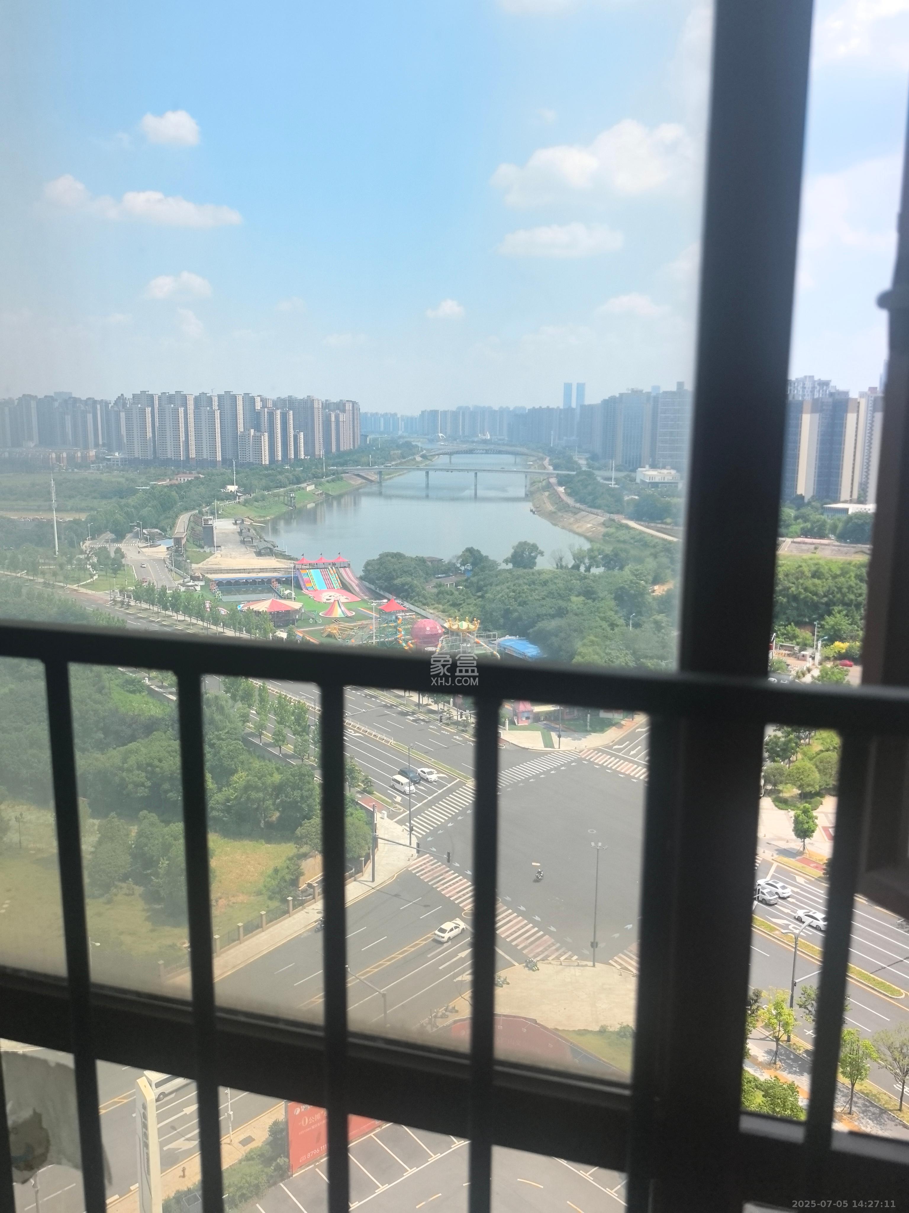 金色溪泉湾 4室2厅2卫 2000.0元/月 金色溪泉湾 4室2厅2卫 2000.0元/月室内图