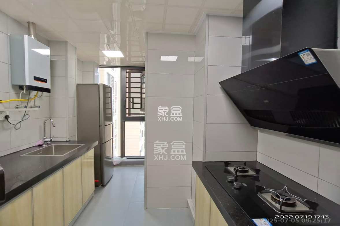 长房明宸府 4室2厅1卫 2100.0元/月 长房明宸府 4室2厅1卫 2100.0元/月室内图