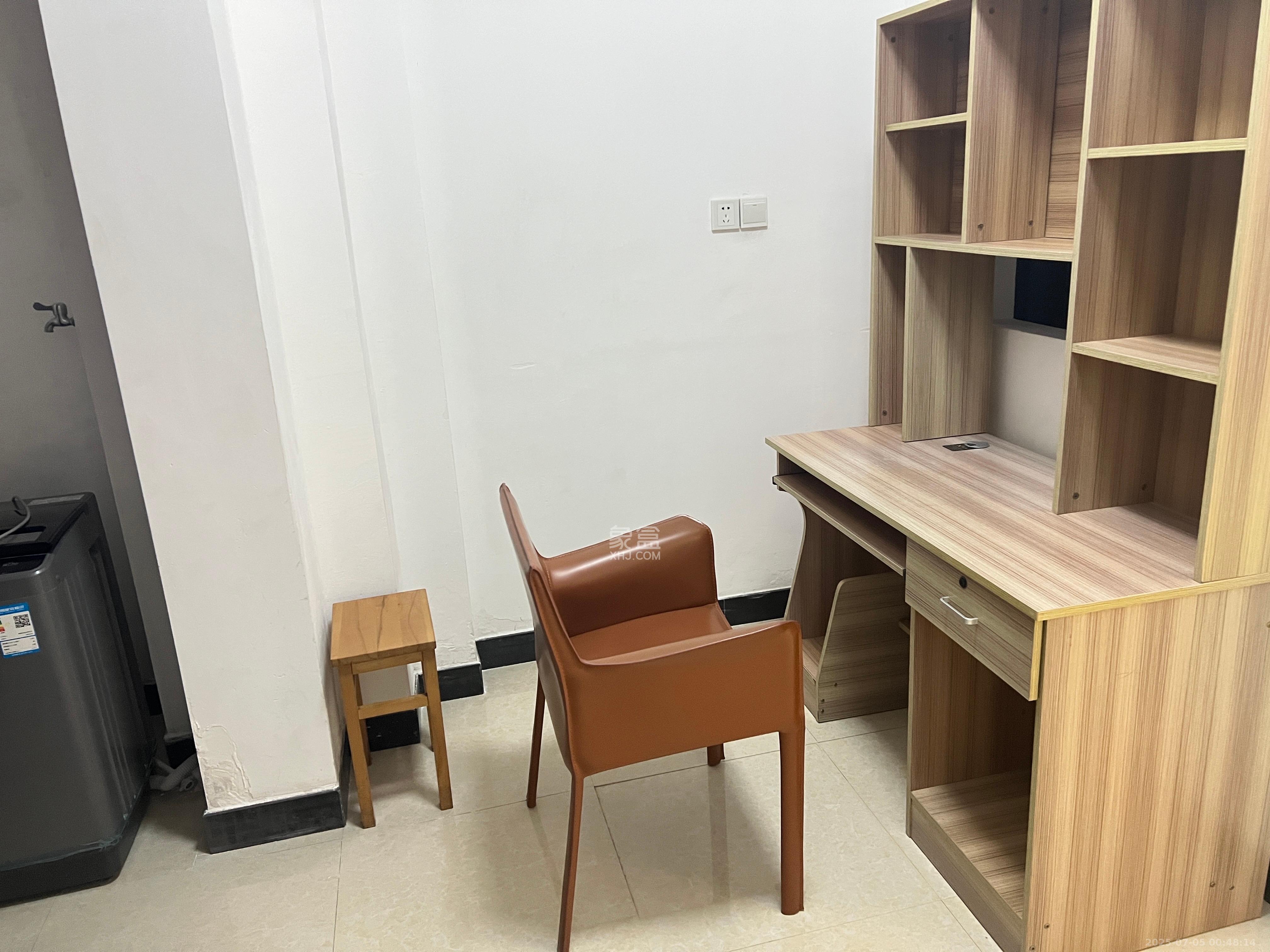 鑫远熙山 1室1厅1卫 1400.0元/月 鑫远熙山 1室1厅1卫 1400.0元/月室内图