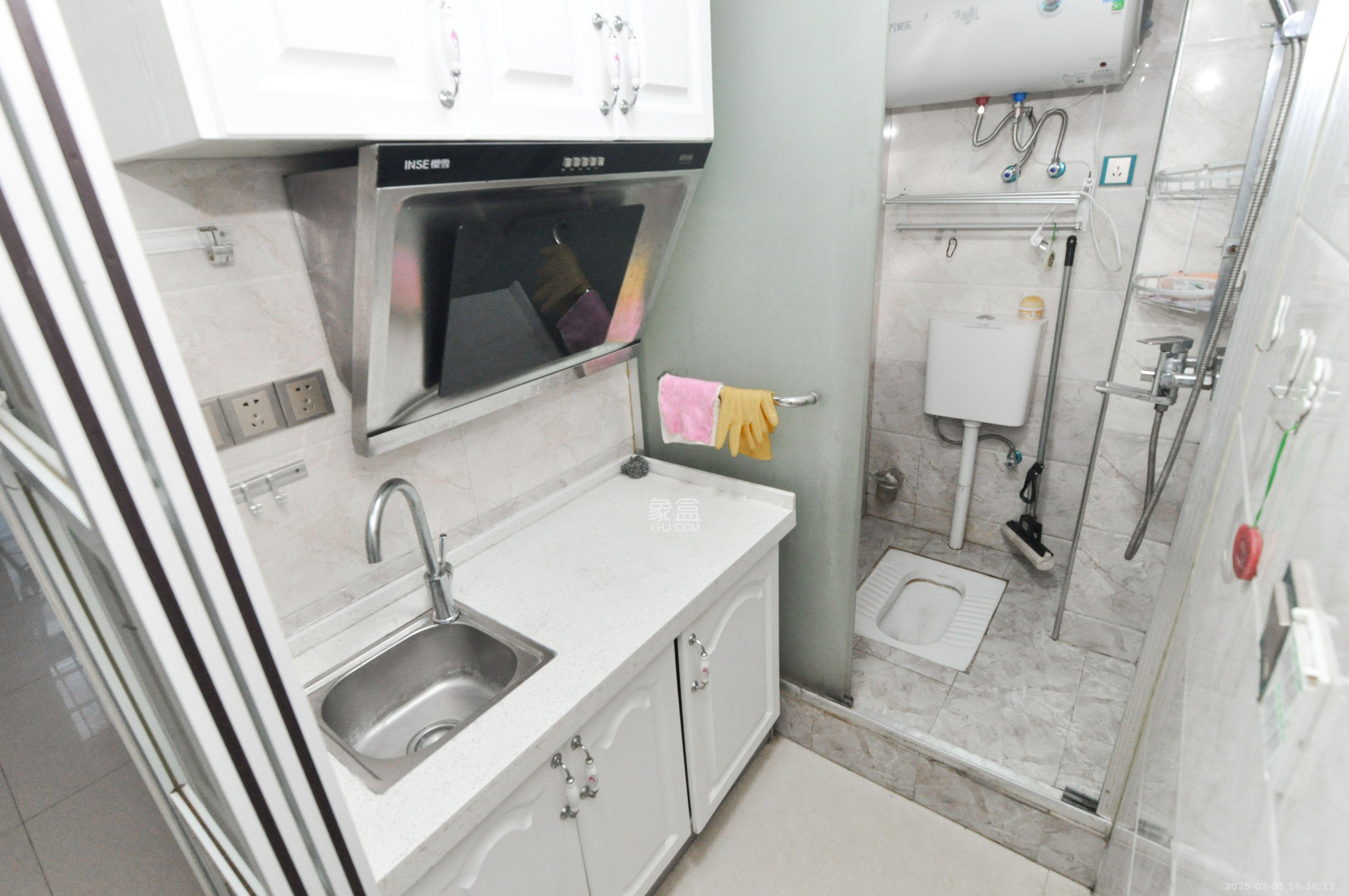 达美D6区  1室1厅1卫   1500.00元/月室内图
