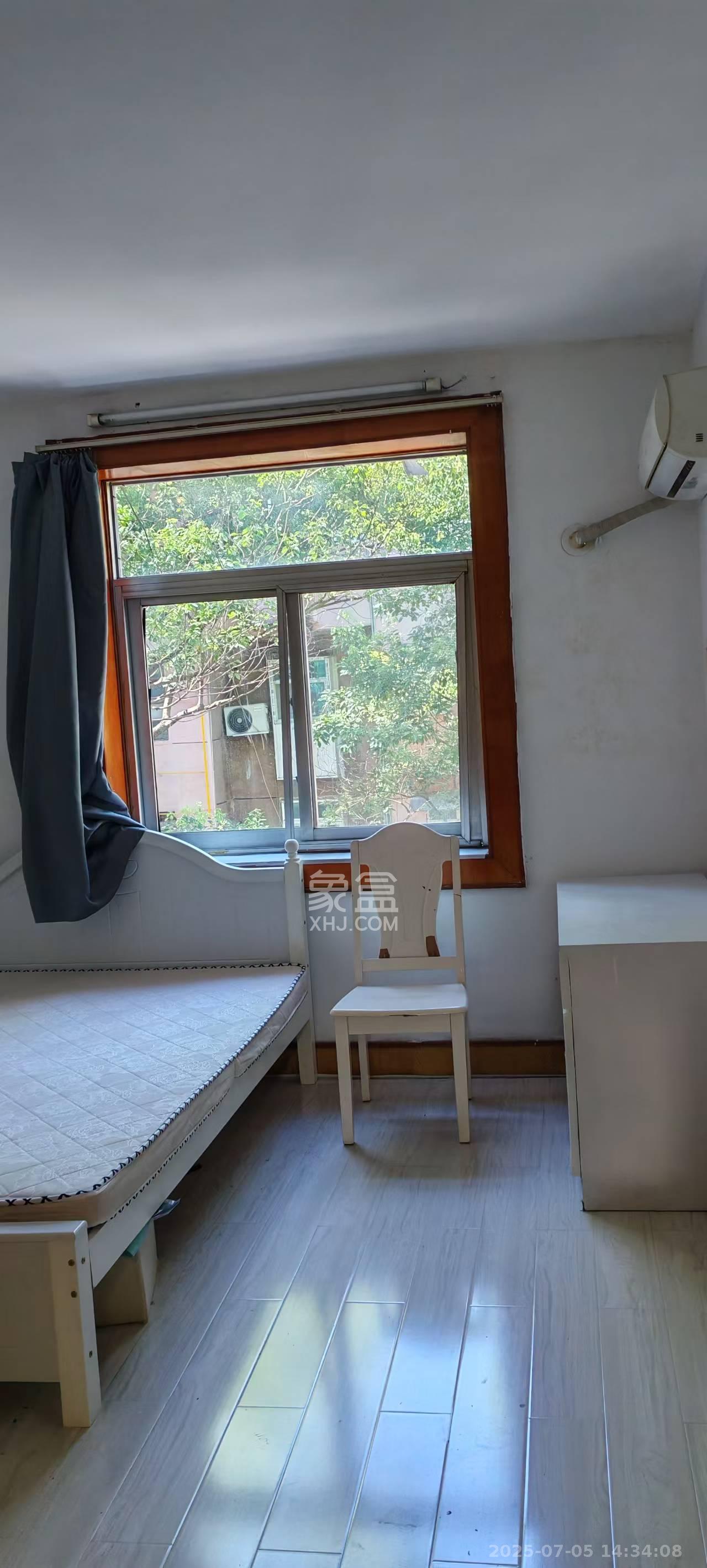 桂花二村  2室1厅1卫    1600.0元/月 桂花二村  2室1厅1卫    1600.0元/月室内图