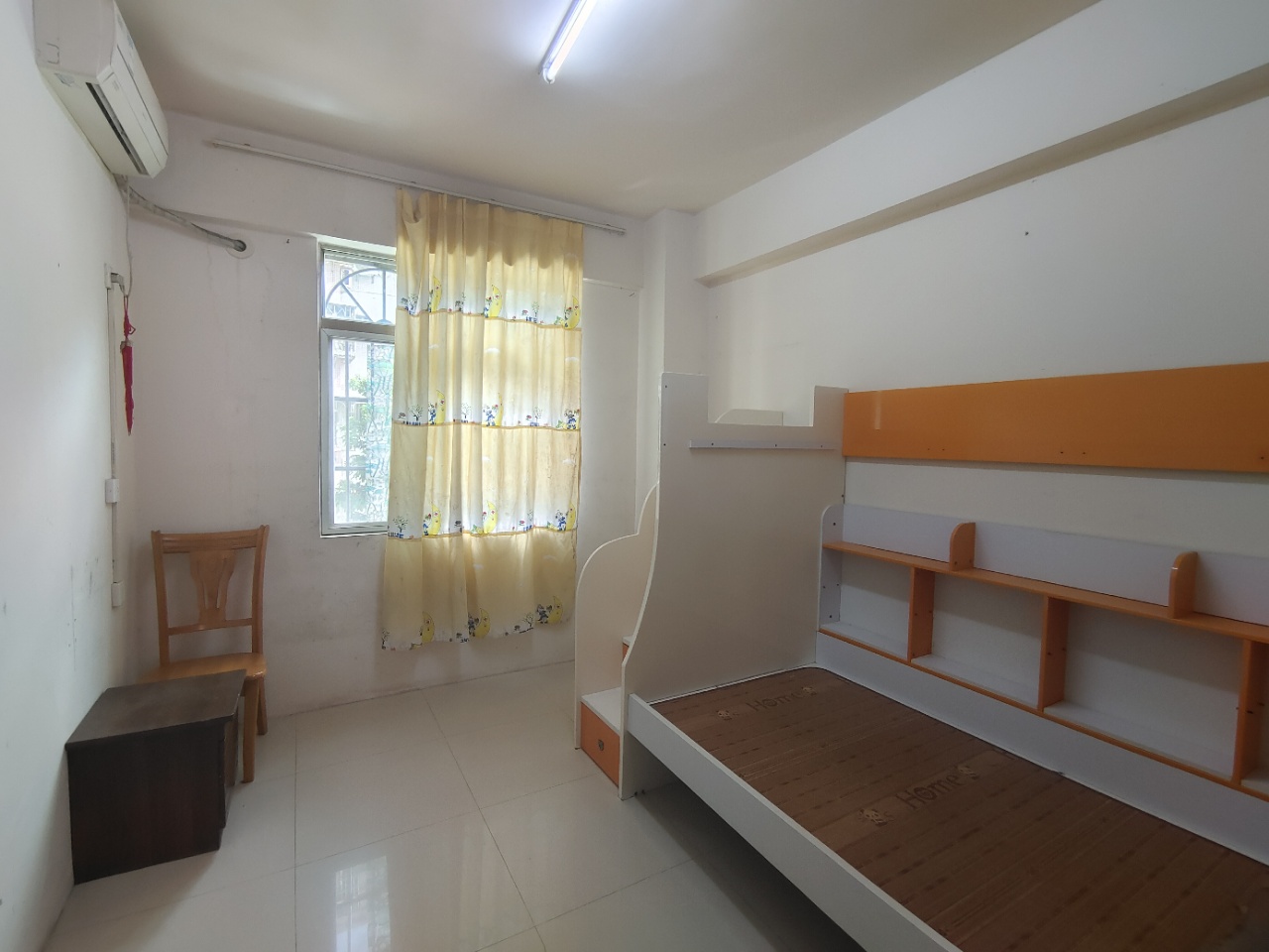 金牛生态小区 4室2厅2卫 2700.0元/月 金牛生态小区 4室2厅2卫 2700.0元/月室内图