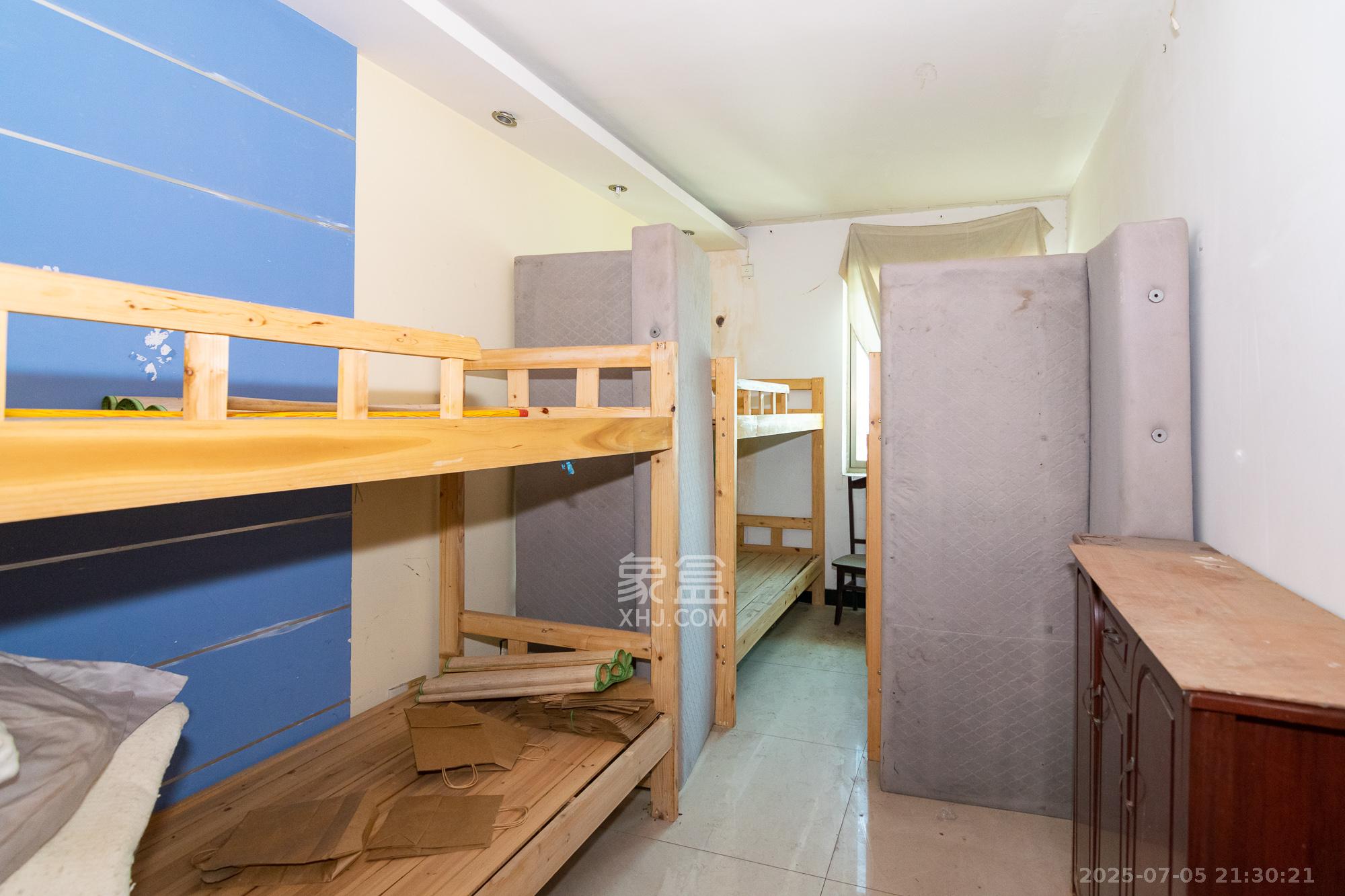 黄金乡金沙村废旧大市场  3室2厅1卫    42.8万 黄金乡金沙村废旧大市场  3室2厅1卫    42.8万卧室