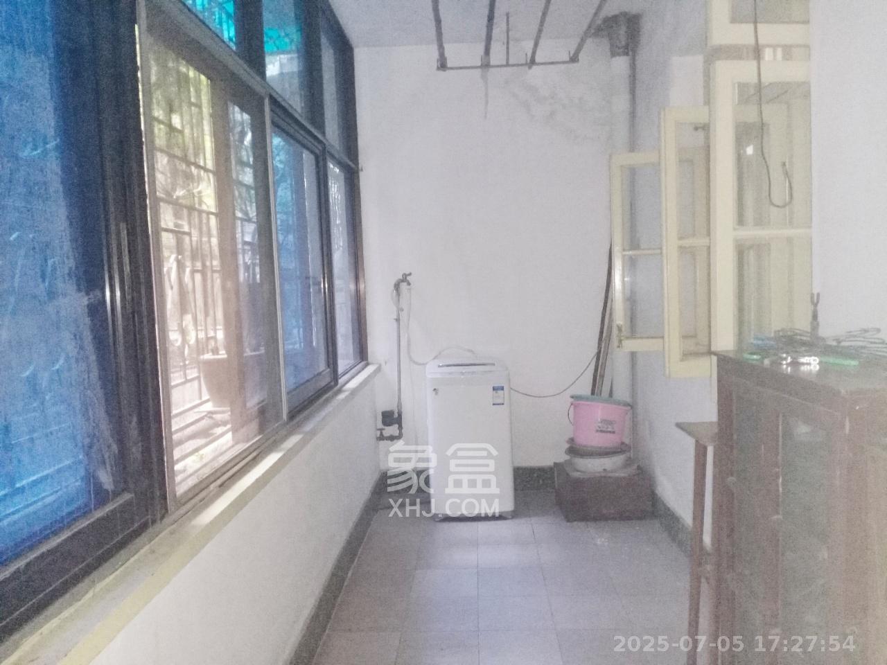 湘雅医学院(湘雅附一北院)  2室1厅1卫    2200.0元/月 湘雅医学院(湘雅附一北院)  2室1厅1卫    2200.0元/月室内图