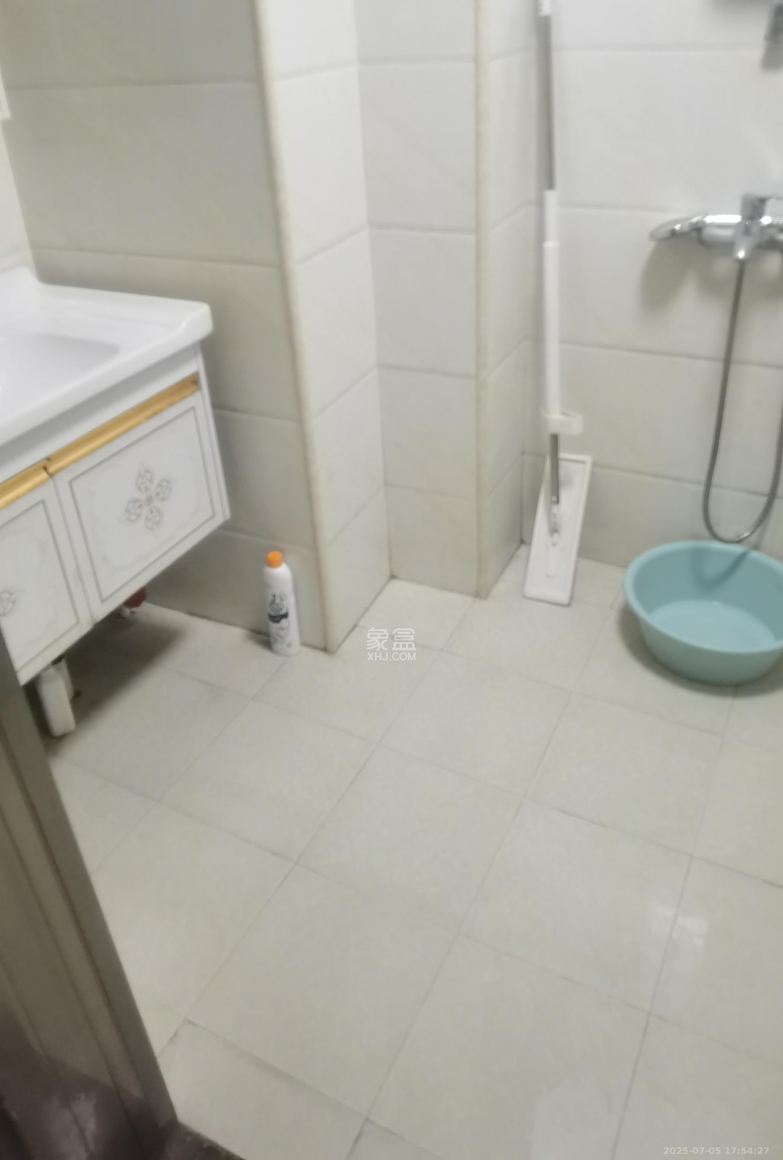 嘉华城（一期）  1室1厅1卫   1600.00元/月室内图