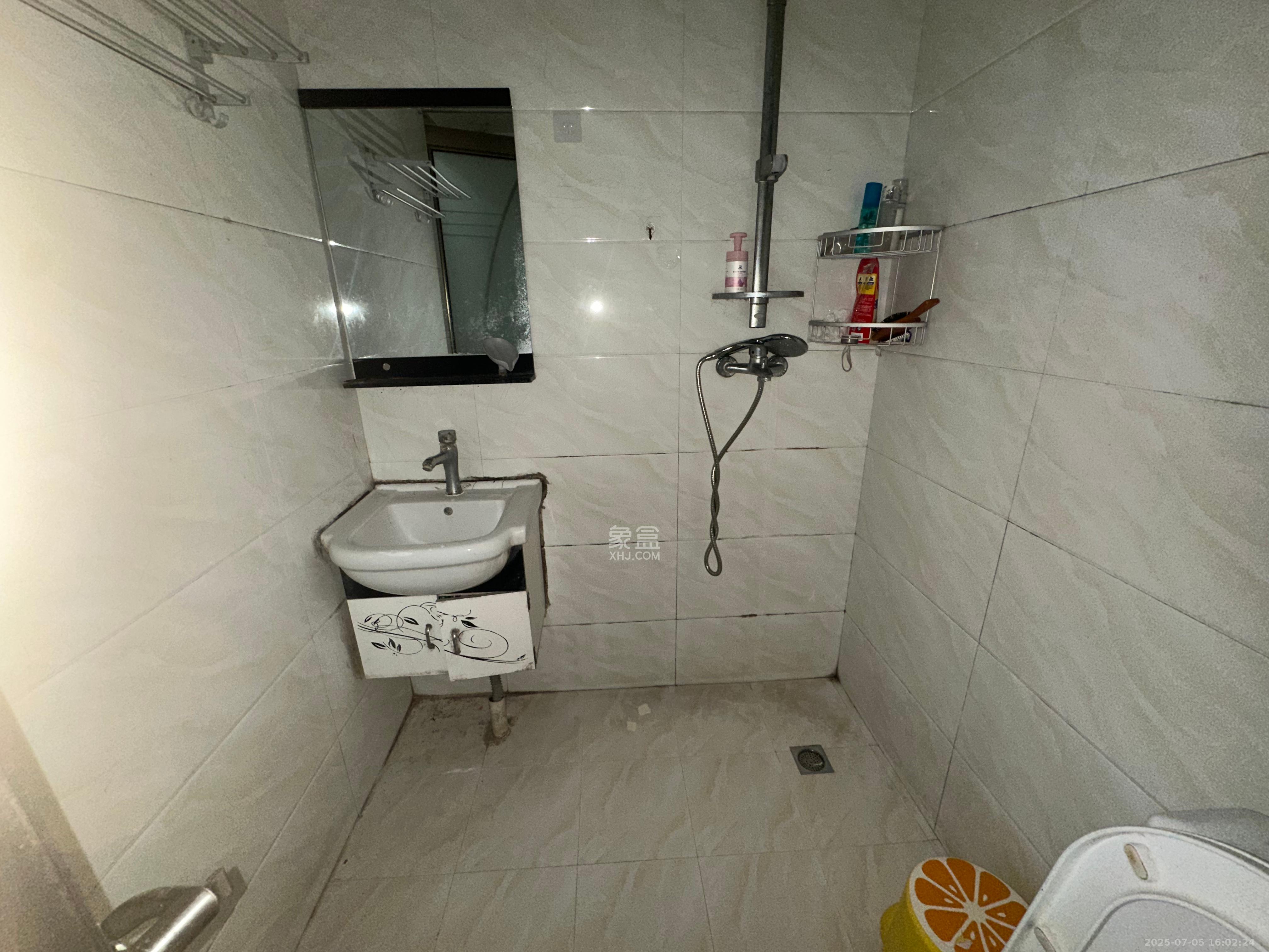 怡海星城 1室1厅1卫 950.0元/月 怡海星城 1室1厅1卫 950.0元/月室内图