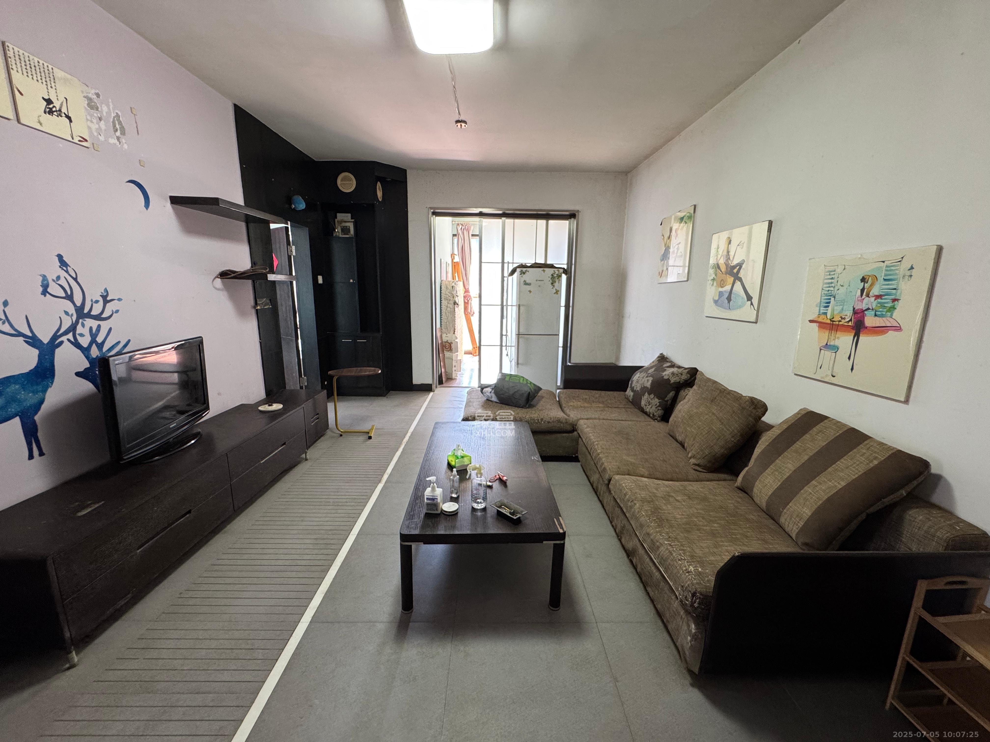 申奥美域 3室2厅1卫 2100.0元/月 申奥美域 3室2厅1卫 2100.0元/月室内图