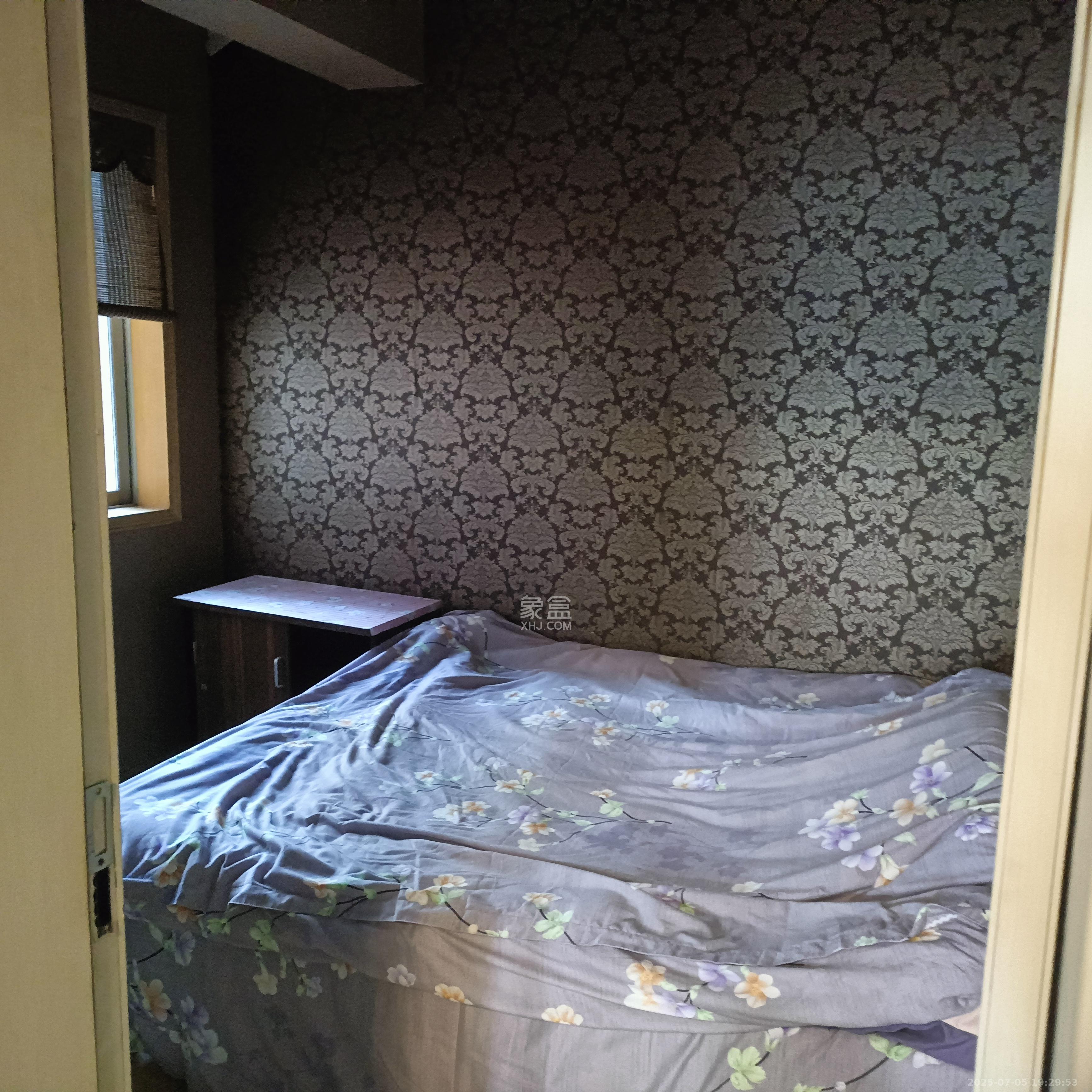 东城一品(国杰大厦) 4室2厅2卫 3500.0元/月 东城一品(国杰大厦) 4室2厅2卫 3500.0元/月室内图