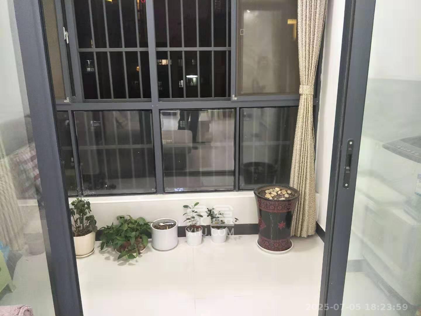 万科魅力之城  2室1厅1卫    2000.0元/月室内图