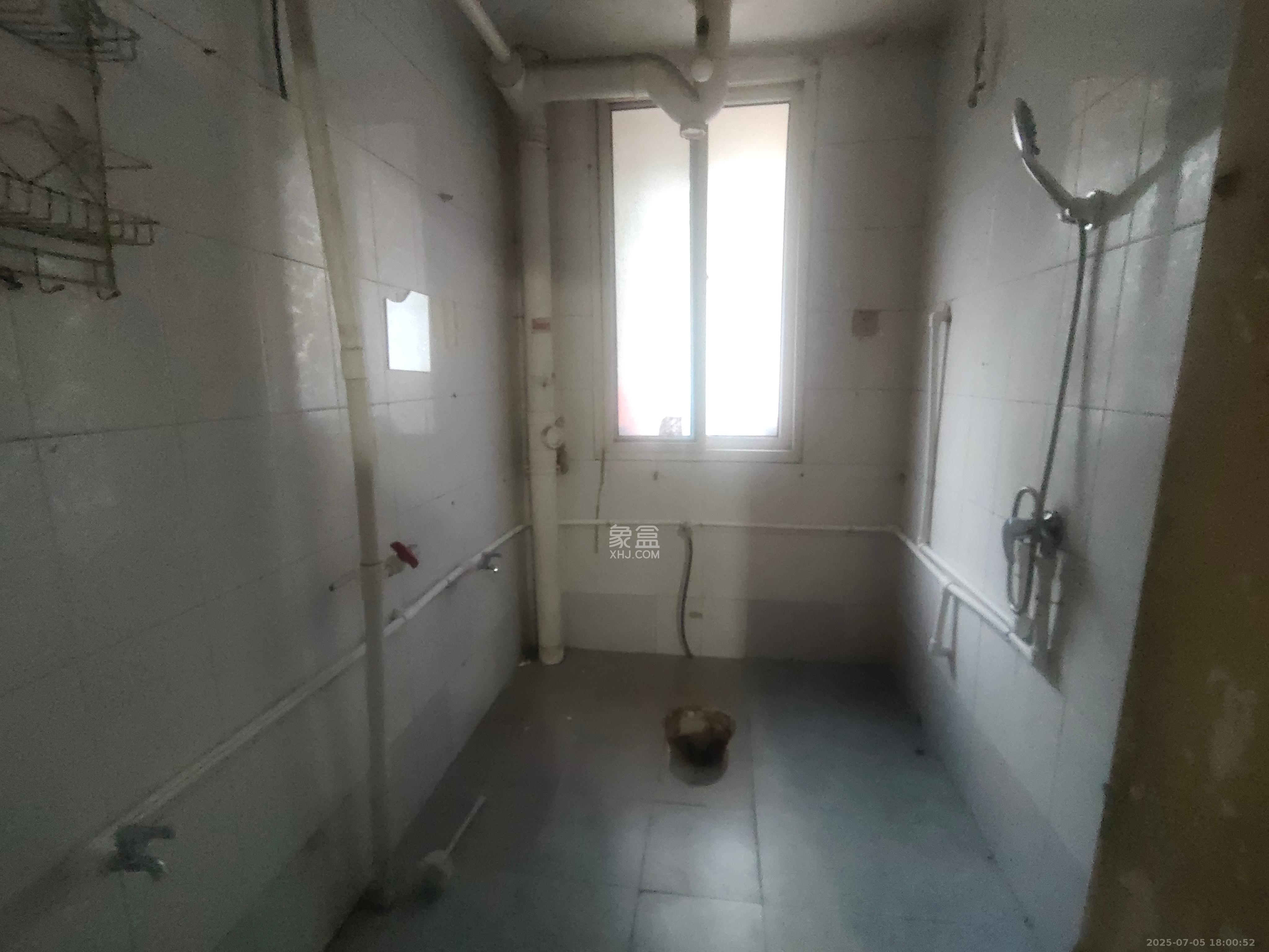 望麓桥回收公司院内 1室0厅0卫 1200.0元/月 望麓桥回收公司院内 1室0厅0卫 1200.0元/月室内图