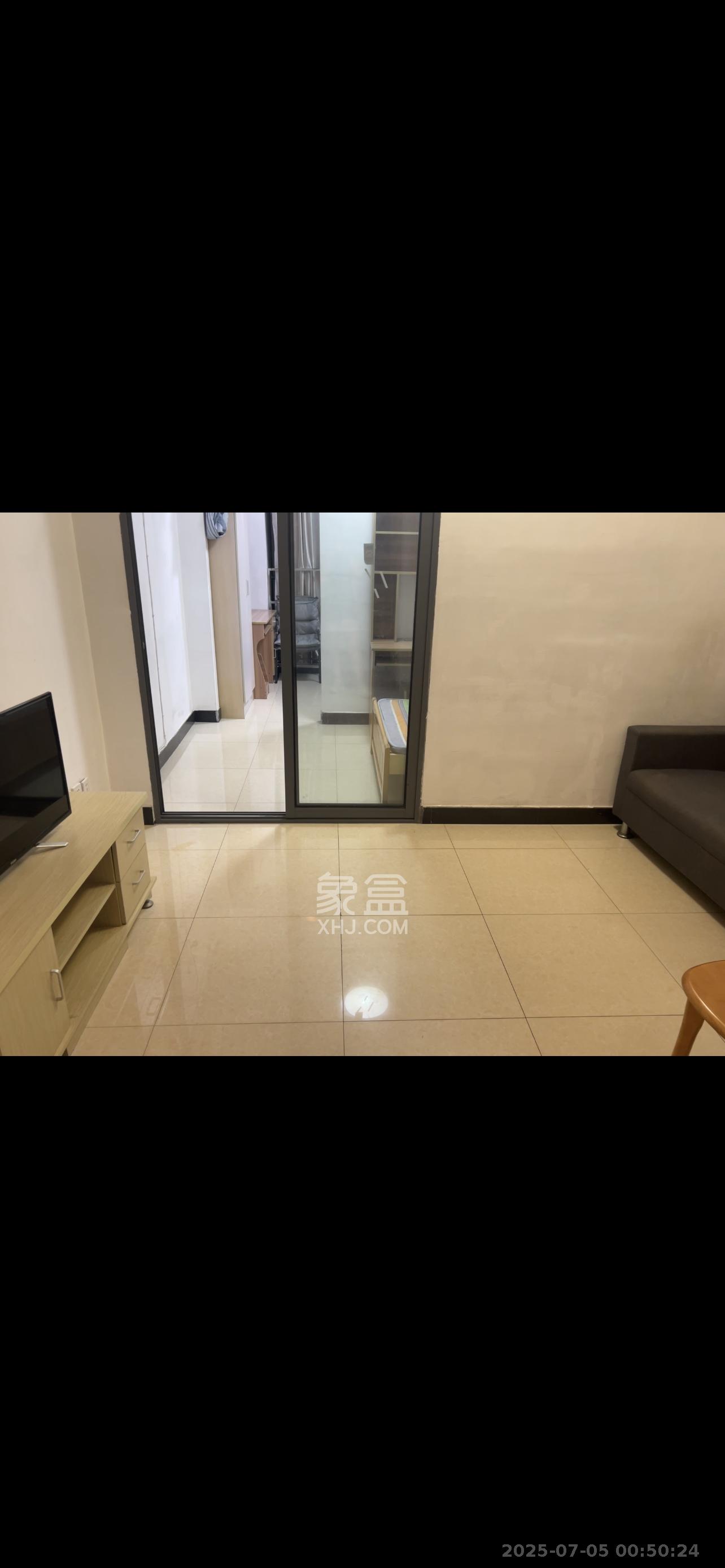 鑫远熙山 1室1厅1卫 1400.0元/月 鑫远熙山 1室1厅1卫 1400.0元/月室内图