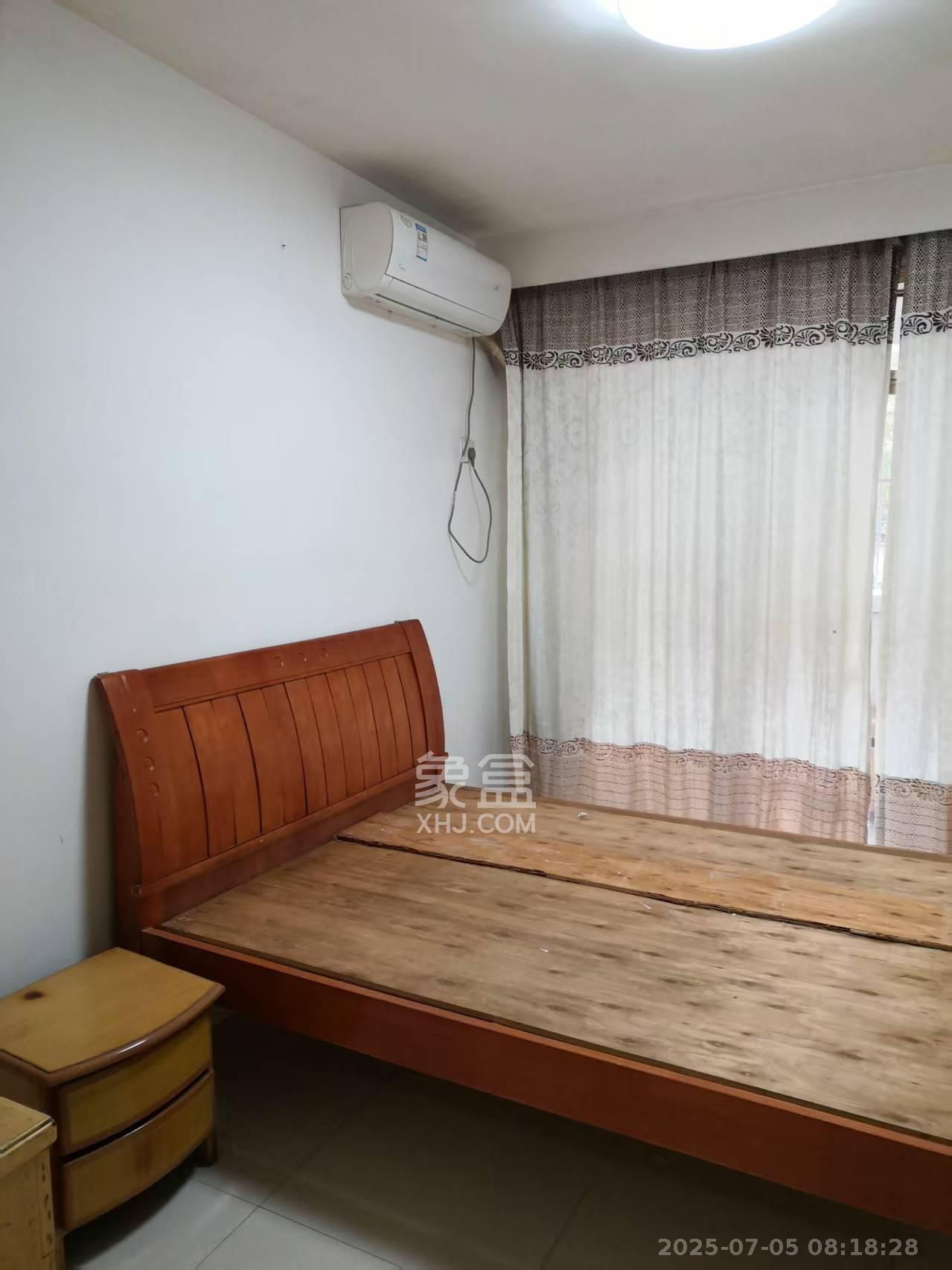 涉外花园 3室2厅1卫 2000.0元/月 涉外花园 3室2厅1卫 2000.0元/月室内图