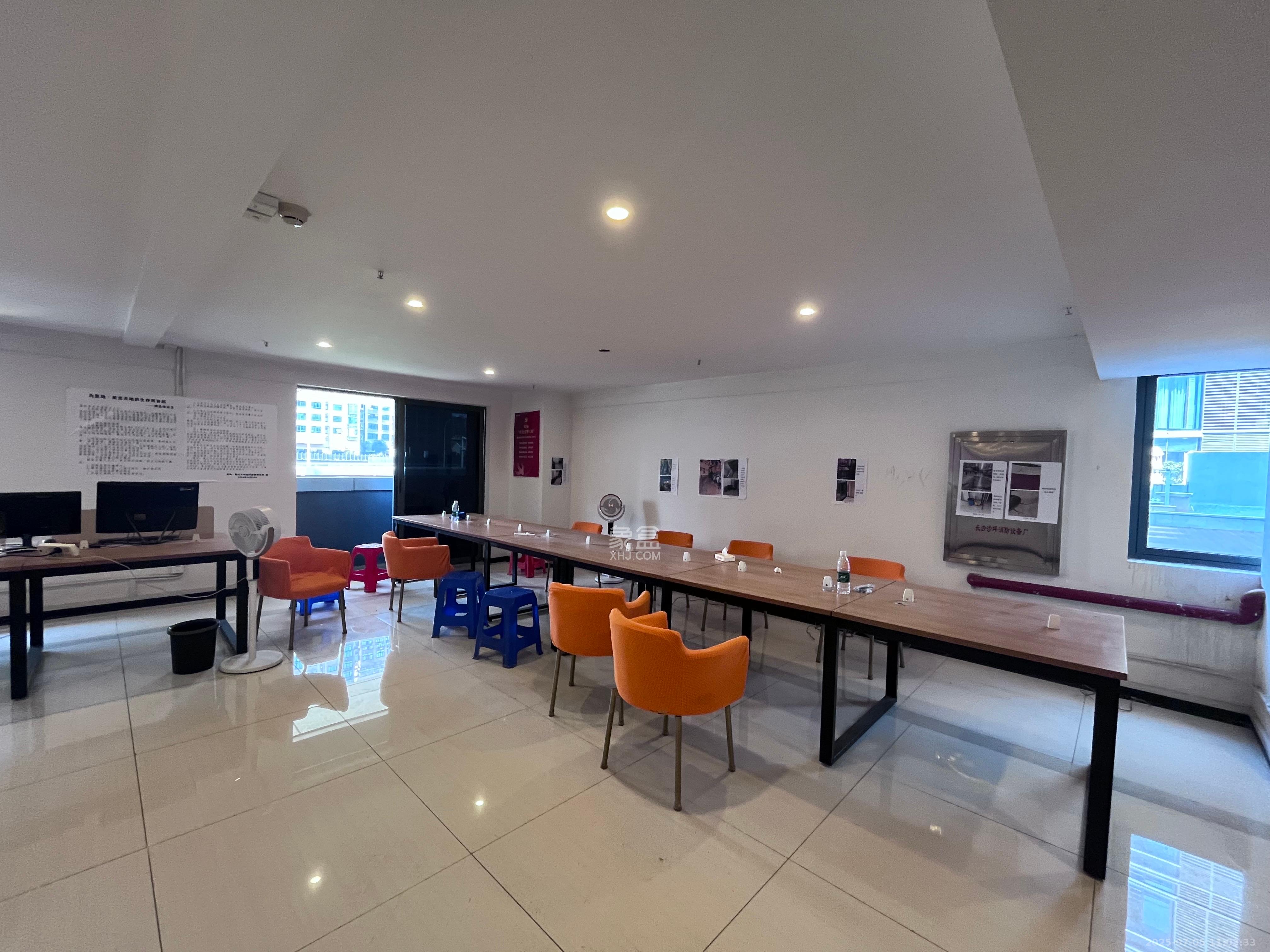 复地星光天地 1室1厅1卫 3400.0元/月 复地星光天地 1室1厅1卫 3400.0元/月室内图