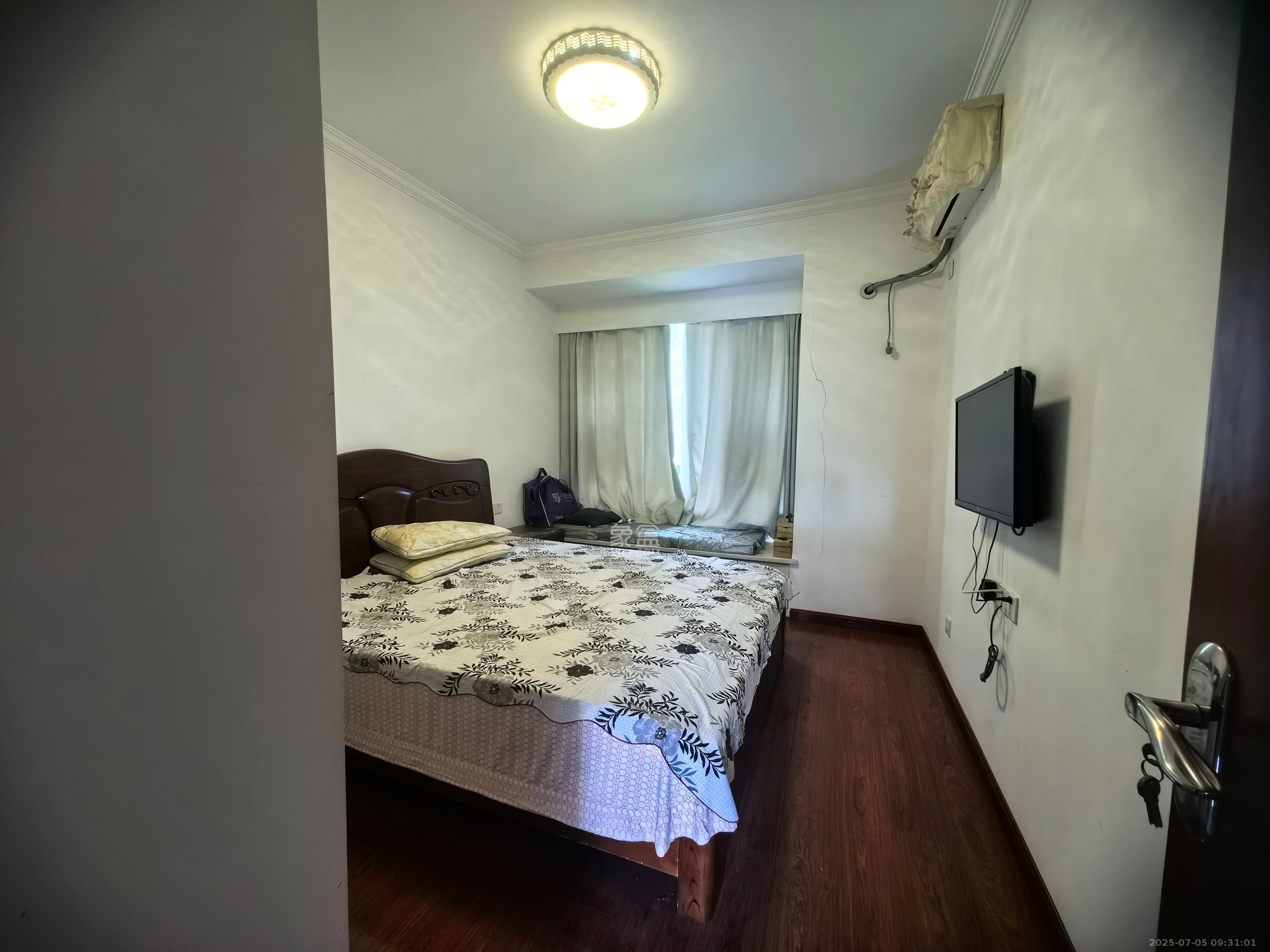 新华都万家城  2室2厅1卫    2300.0元/月 新华都万家城  2室2厅1卫    2300.0元/月室内图