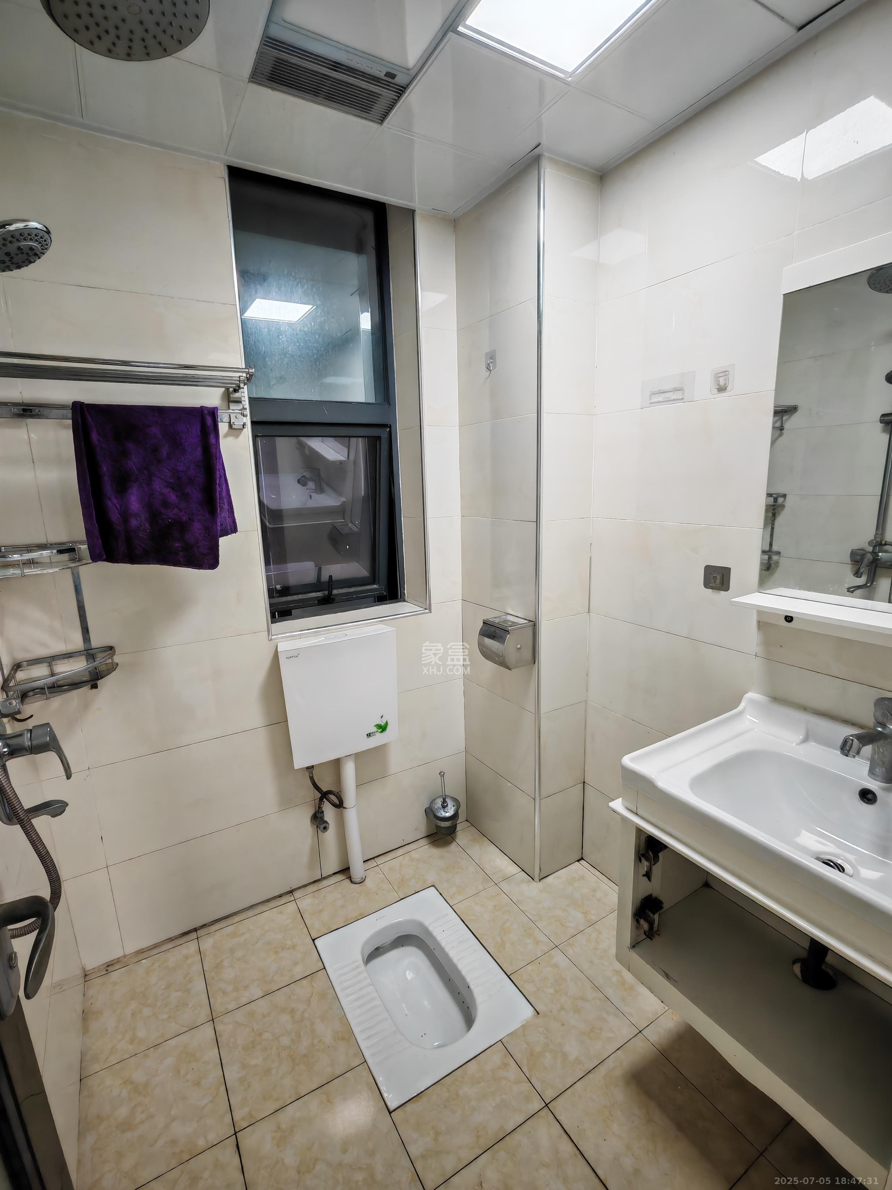 天鸿天府(天鸿中央大院) 2室1厅1卫 2100.0元/月 天鸿天府(天鸿中央大院) 2室1厅1卫 2100.0元/月室内图