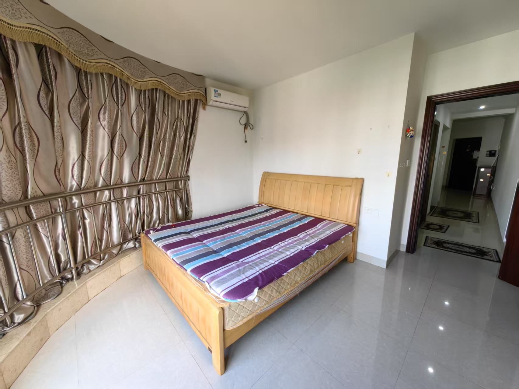 宇建城市花园 2室2厅1卫 68.0万 宇建城市花园 2室2厅1卫 68.0万客厅