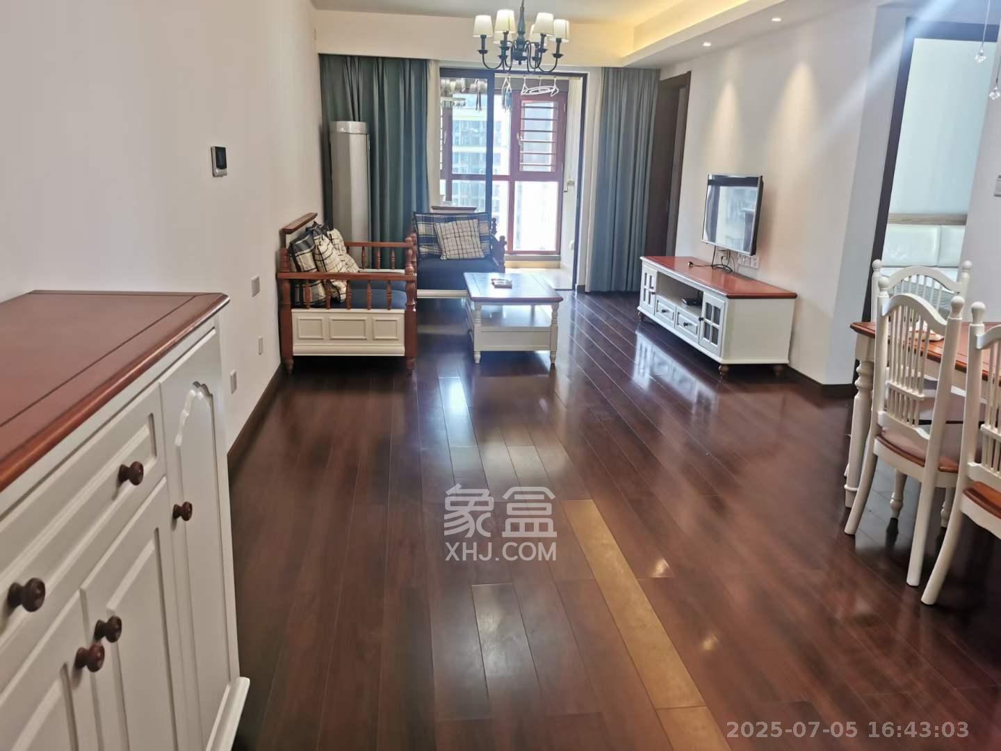 万科里梅溪郡  1室2厅2卫    3600.0元/月室内图