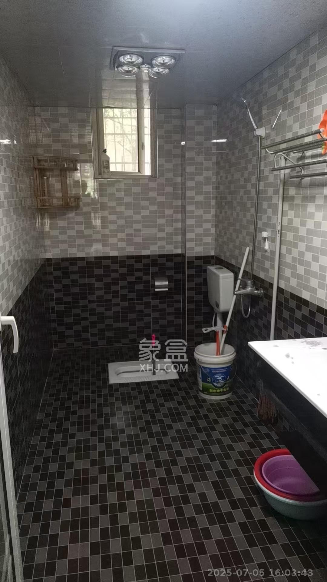 幸福洋房  3室2厅2卫    2000.0元/月 幸福洋房  3室2厅2卫    2000.0元/月室内图