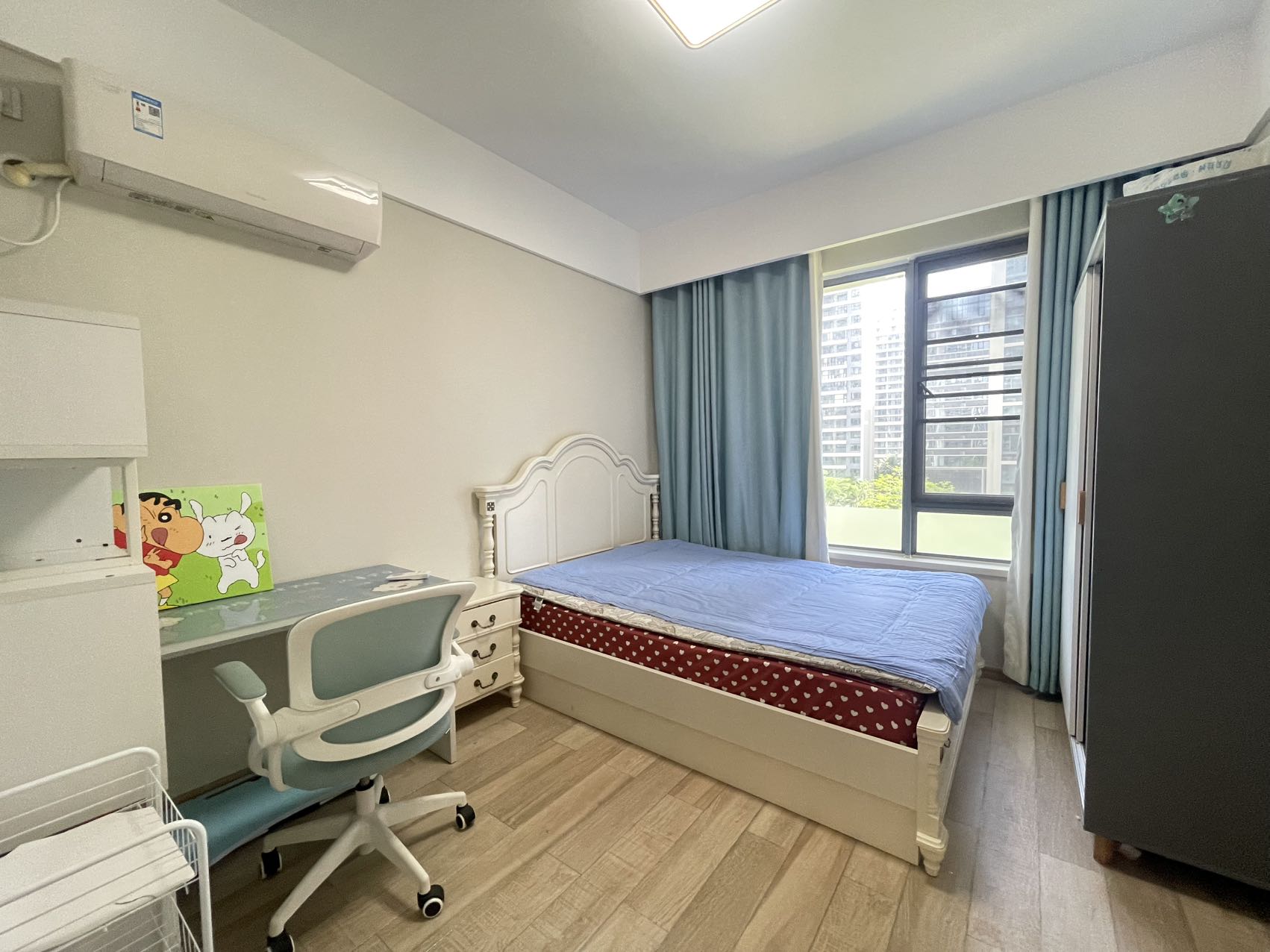 大华锦绣海岸四期 3室2厅2卫 178.0万 大华锦绣海岸四期 3室2厅2卫 178.0万客厅