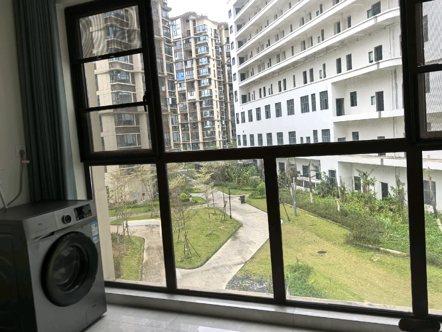 世茂璀璨时代  2室2厅1卫   2000.00元/月室内图