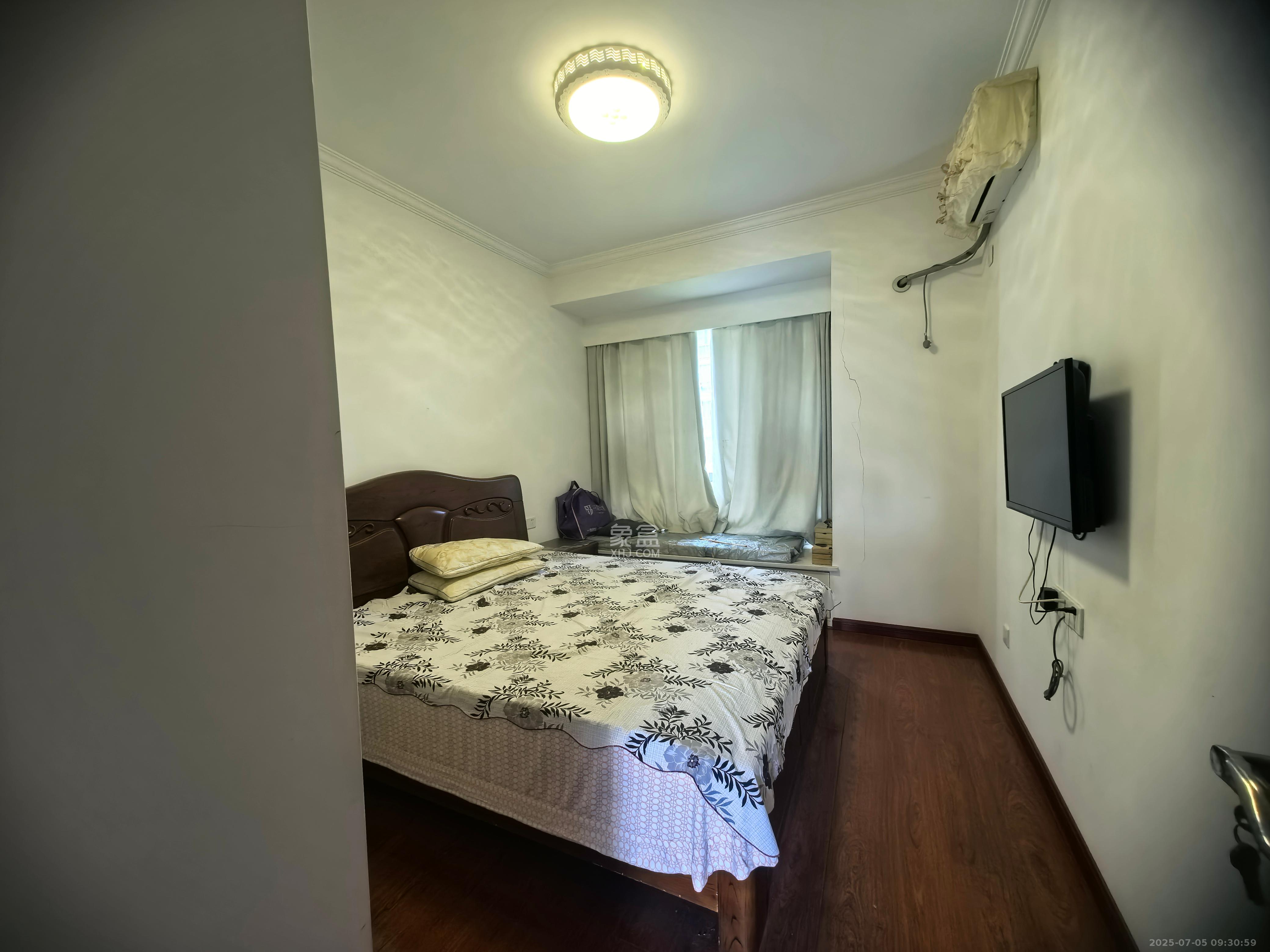 新华都万家城  2室2厅1卫    2300.0元/月 新华都万家城  2室2厅1卫    2300.0元/月室内图